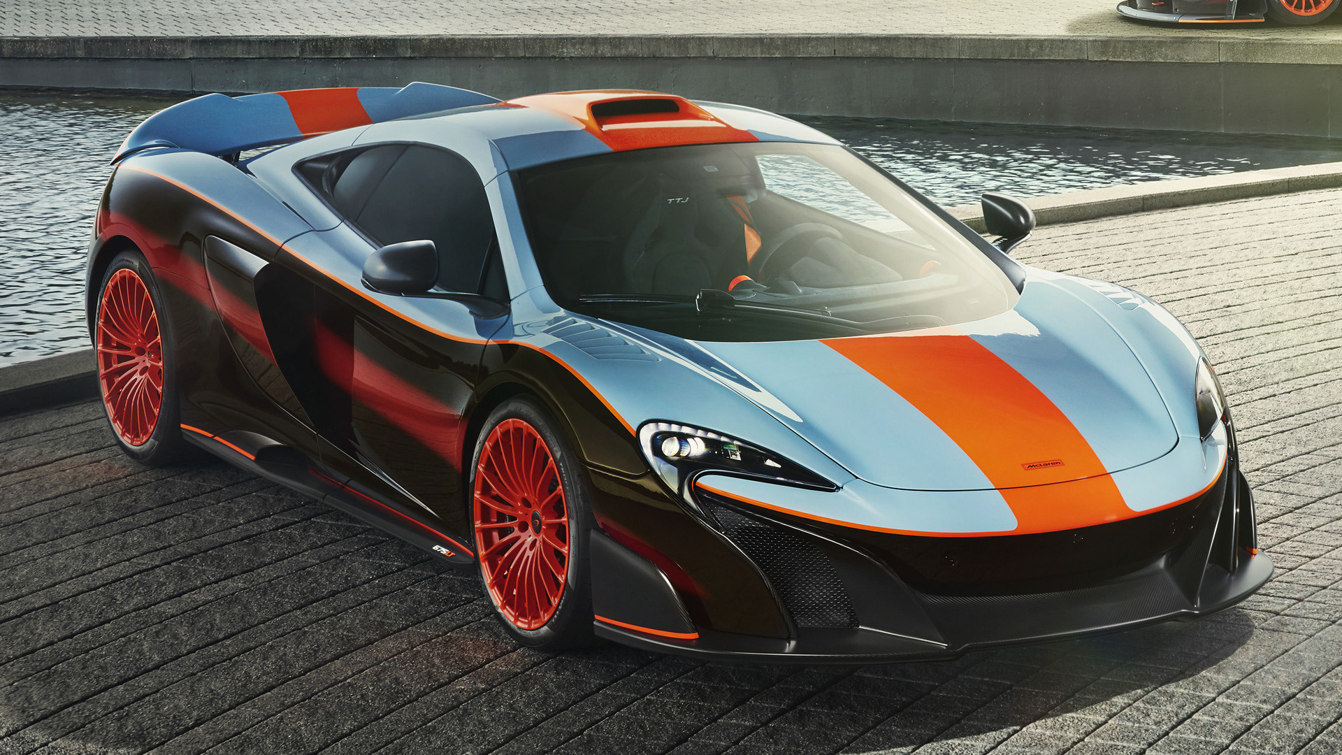 McLaren 675 LT, Gulf Racing theme, Motorsport inspiration, Striking visuals, 1920x1080 Full HD Desktop
