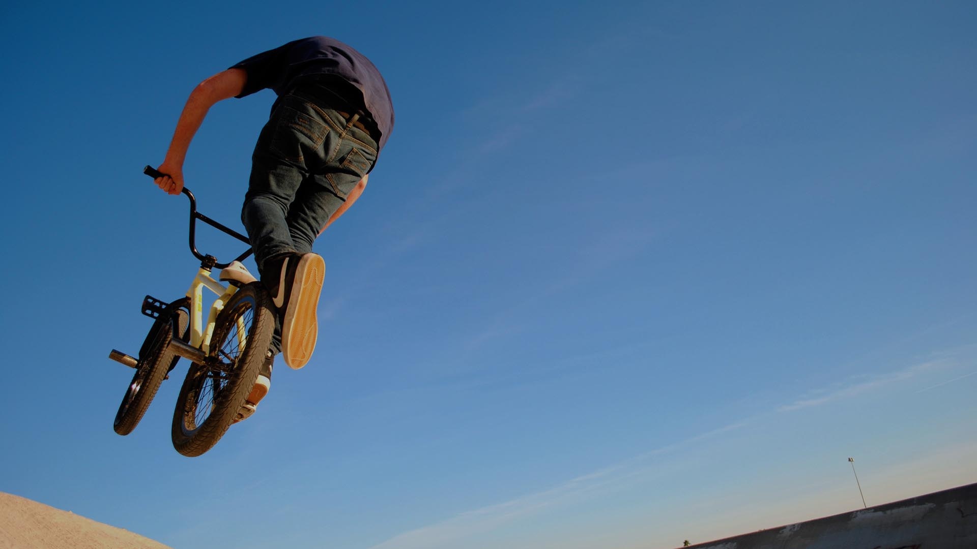 Consecutivo Mammut Bagno, BMX martello isolato, Sudan, 1920x1080 Full HD Desktop