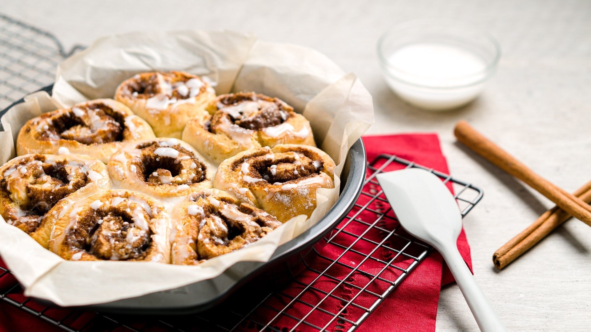 Gluten-free, Cinnamon rolls, Celiac-friendly recipe, Tasty alternative, 1920x1080 Full HD Desktop