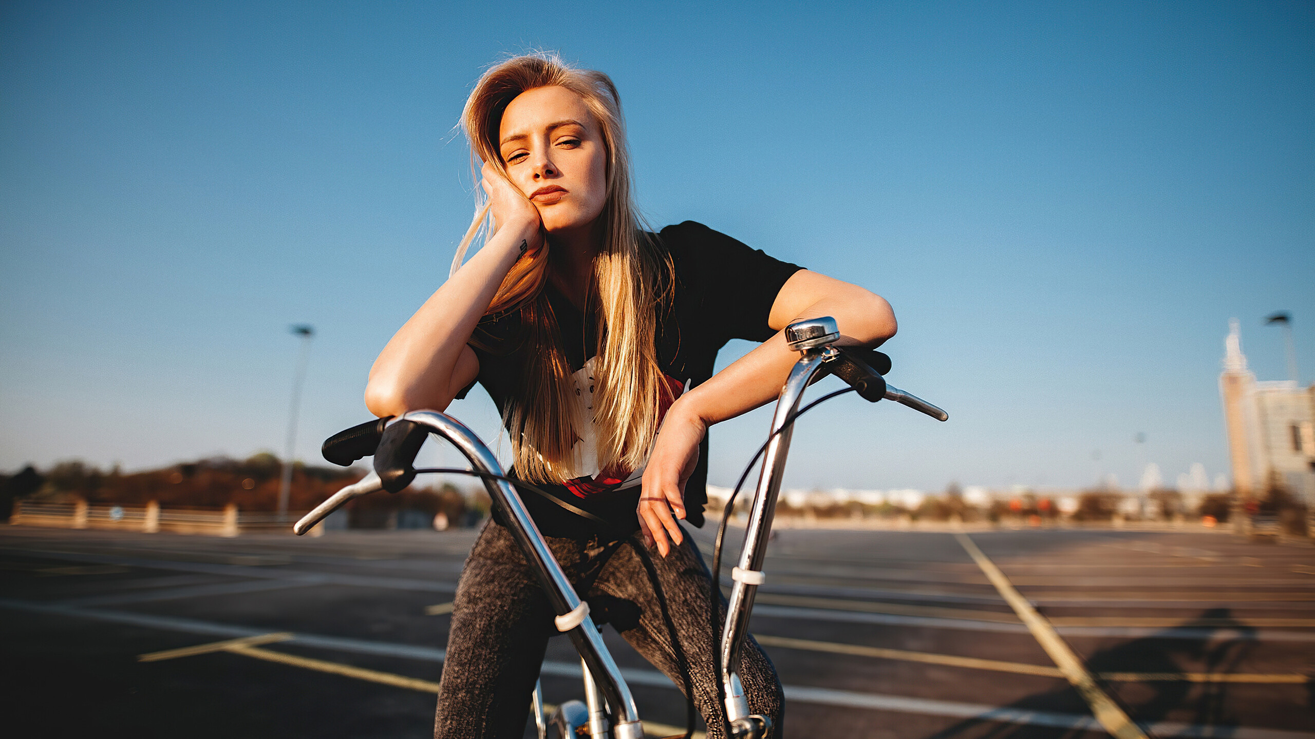 Urban, Girl and Bikes Wallpaper, 2560x1440 HD Desktop