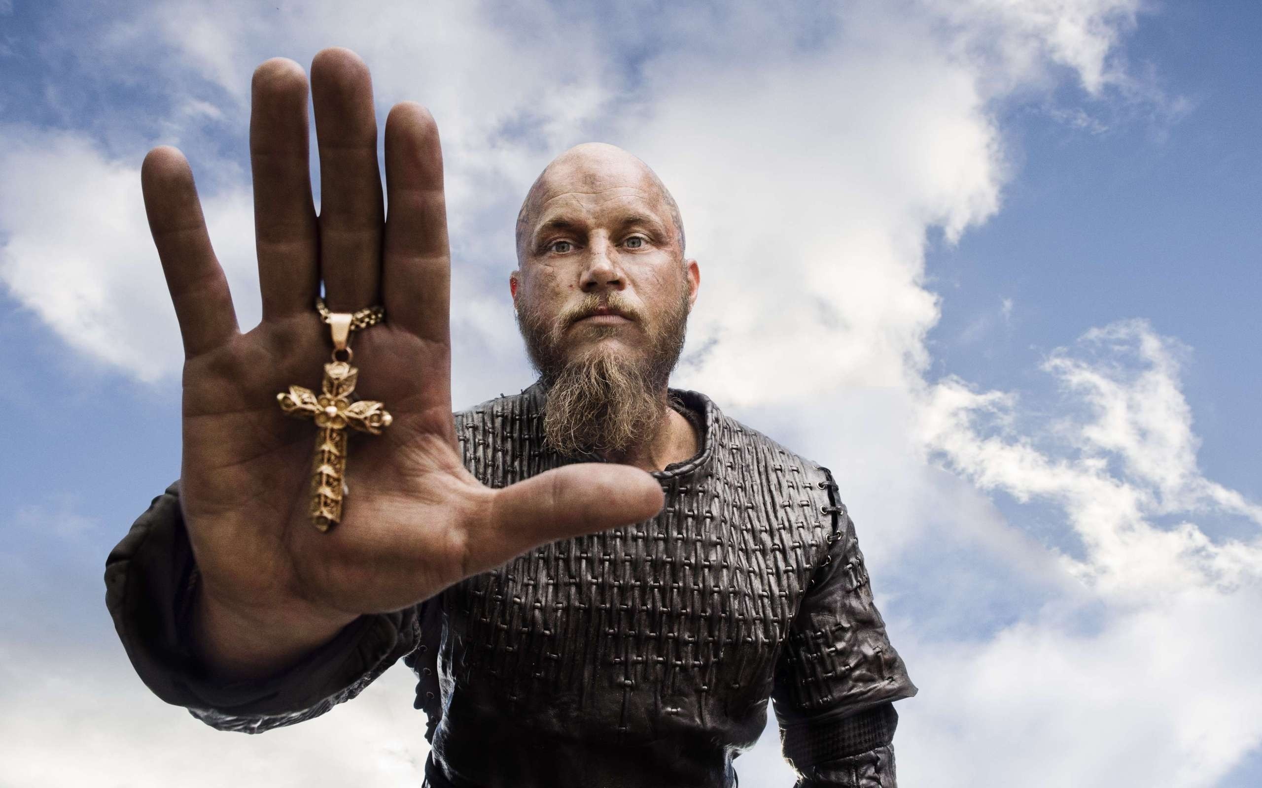 Ragnar Lothbrok, Athelstan cross necklace, Vikings TV series, HD Desktop wallpaper