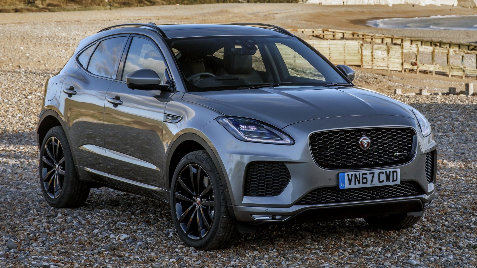 Jaguar E-PACE, 2017 model, R dynamic, Auto, 1920x1080 Full HD Desktop