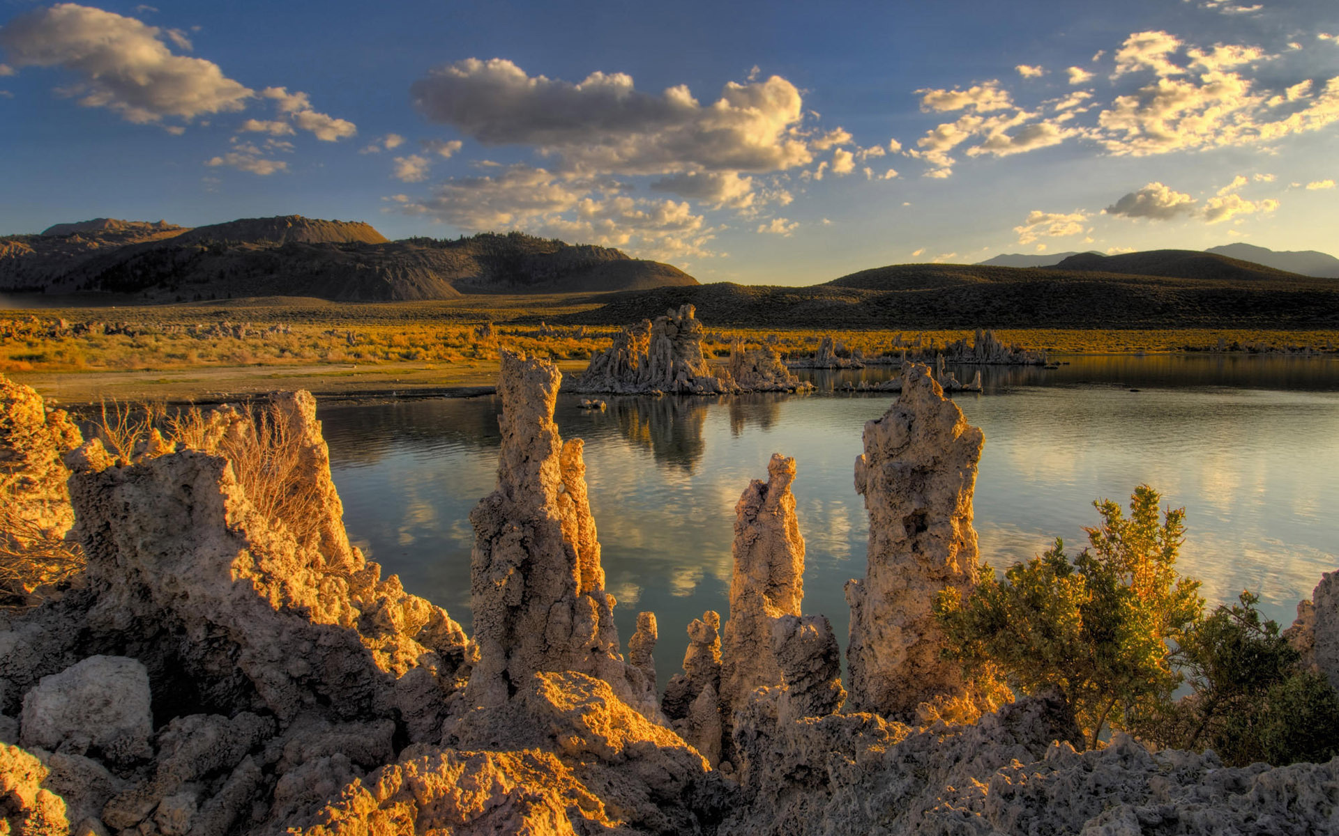 Mono Lake, Majestic mountains, Serene reflection, Breathtaking sunrise, 1920x1200 HD Desktop