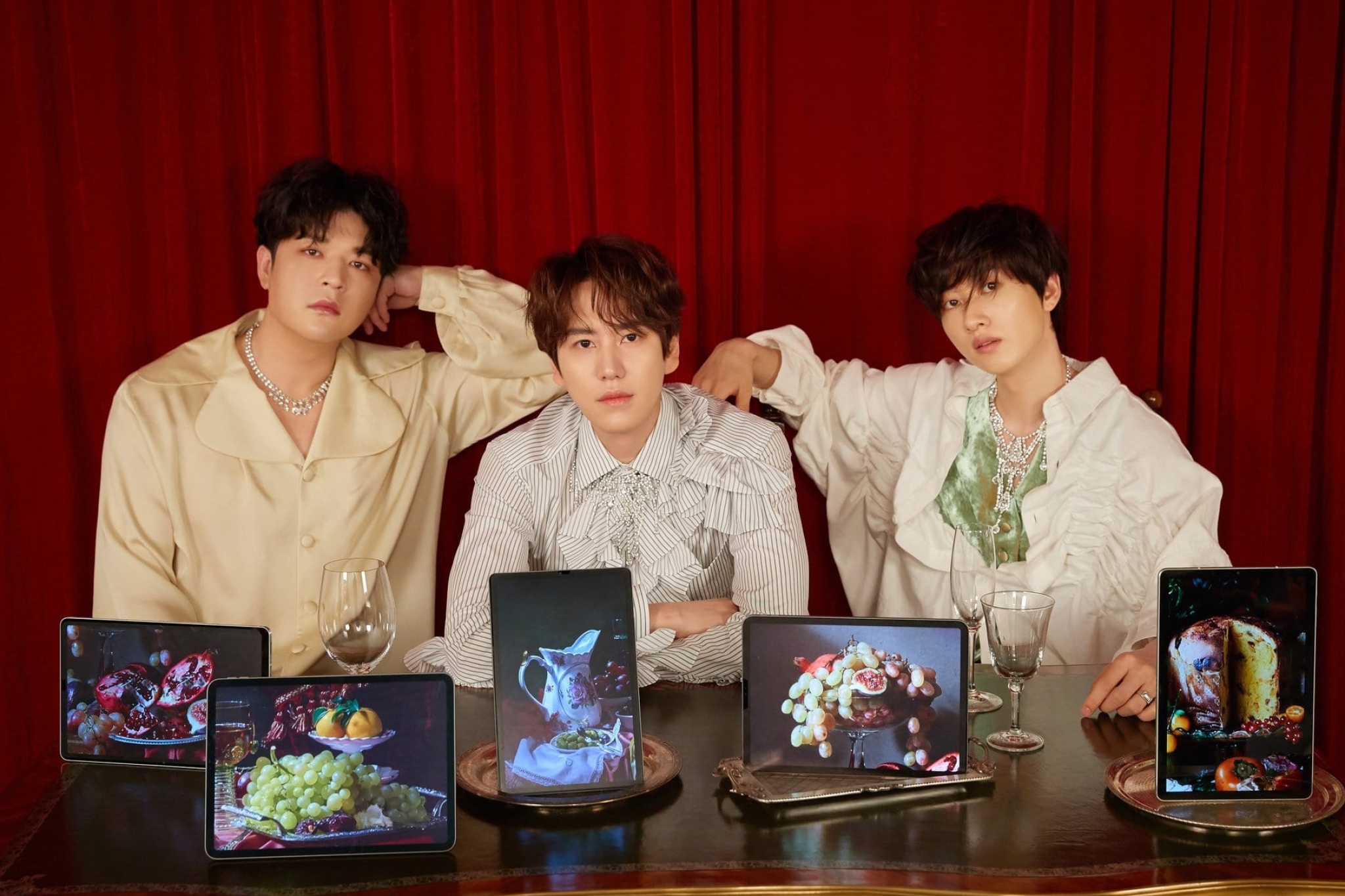 Shindong, Entertainment news, Prominent Korean magazine, 2050x1370 HD Desktop