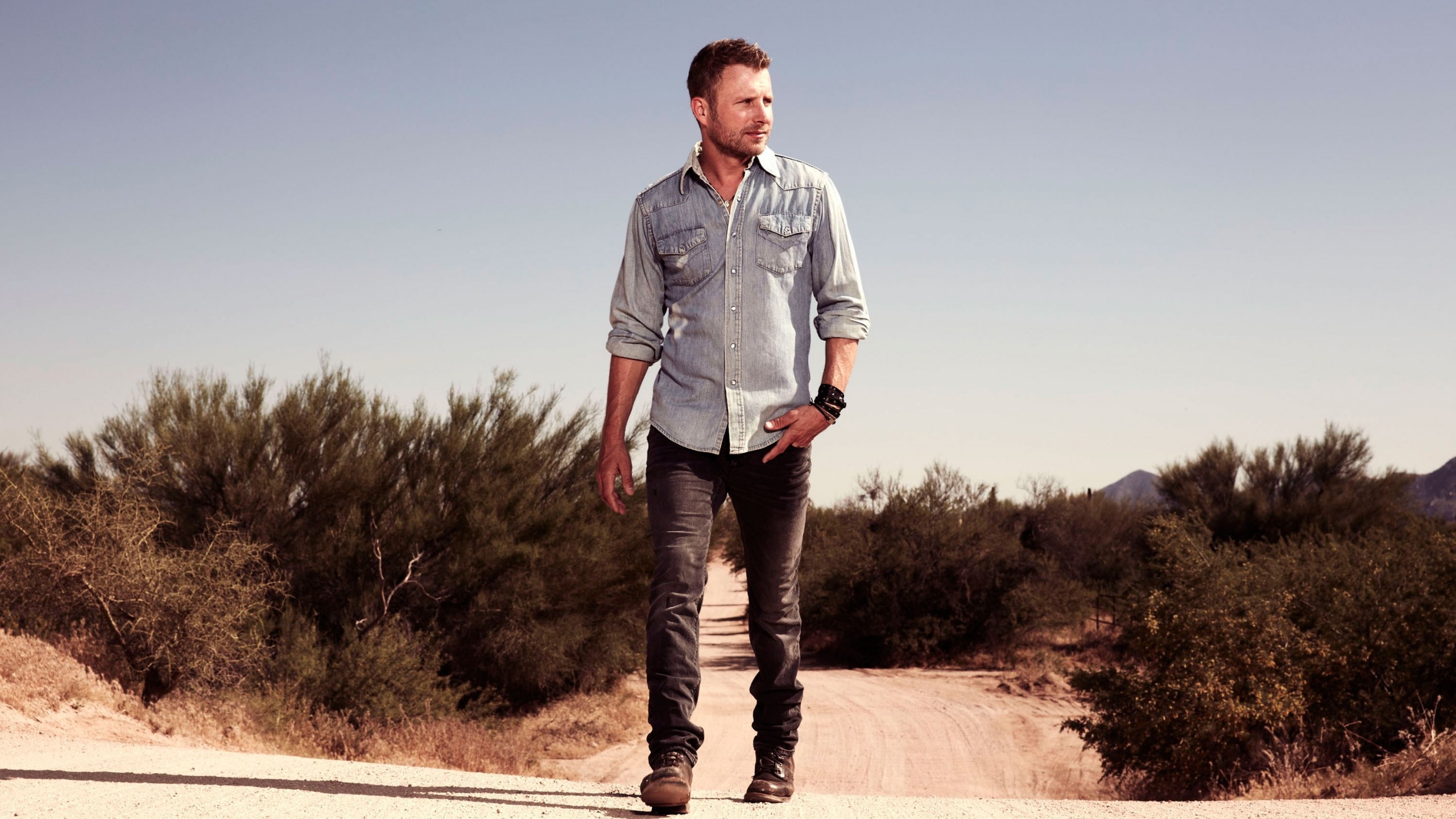 Dierks Bentley, Music artist, Bands, Singer, 2560x1440 HD Desktop