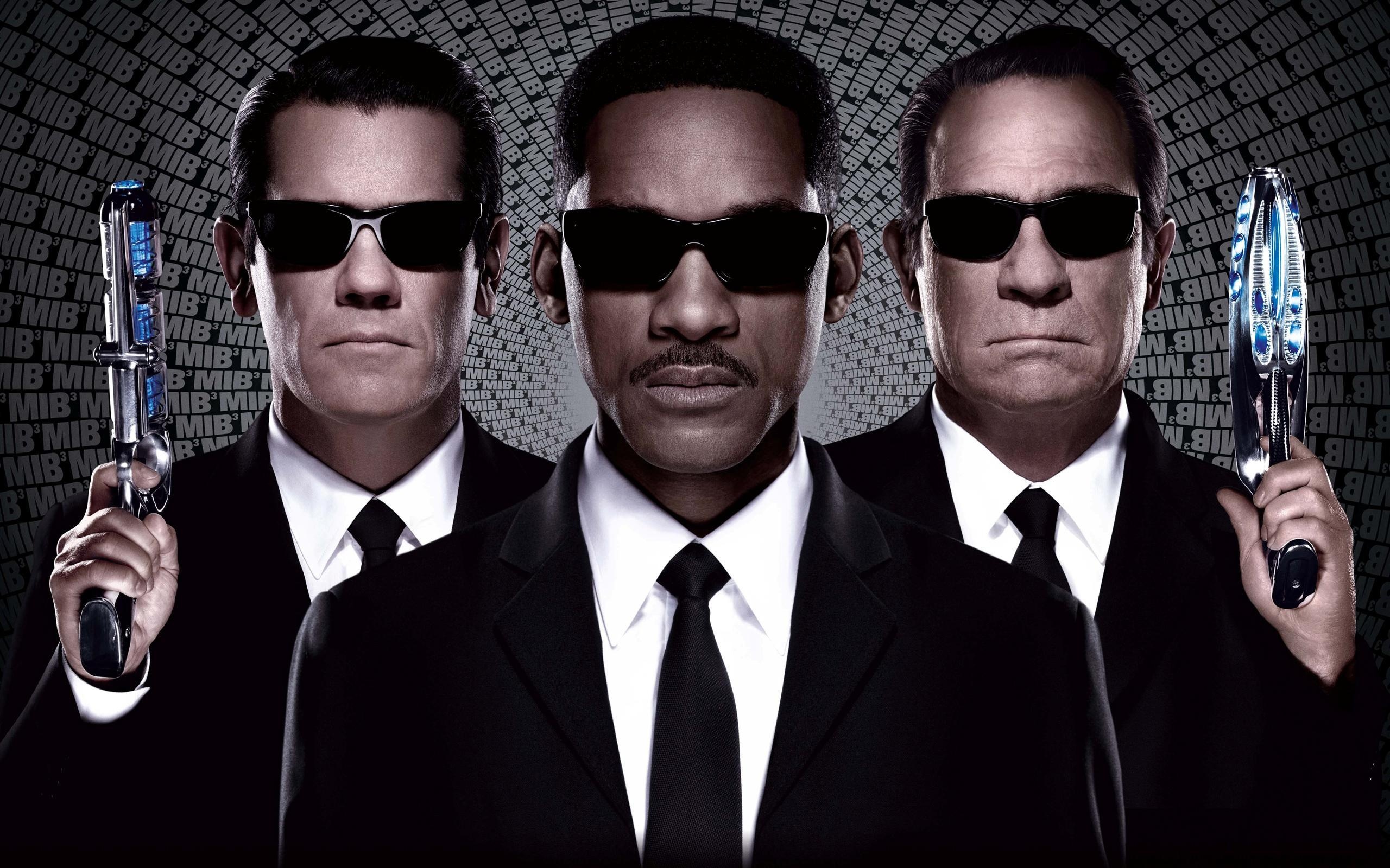 Men In Black, 2020 wallpapers, Broken Panda, Futuristic agents, 2560x1600 HD Desktop