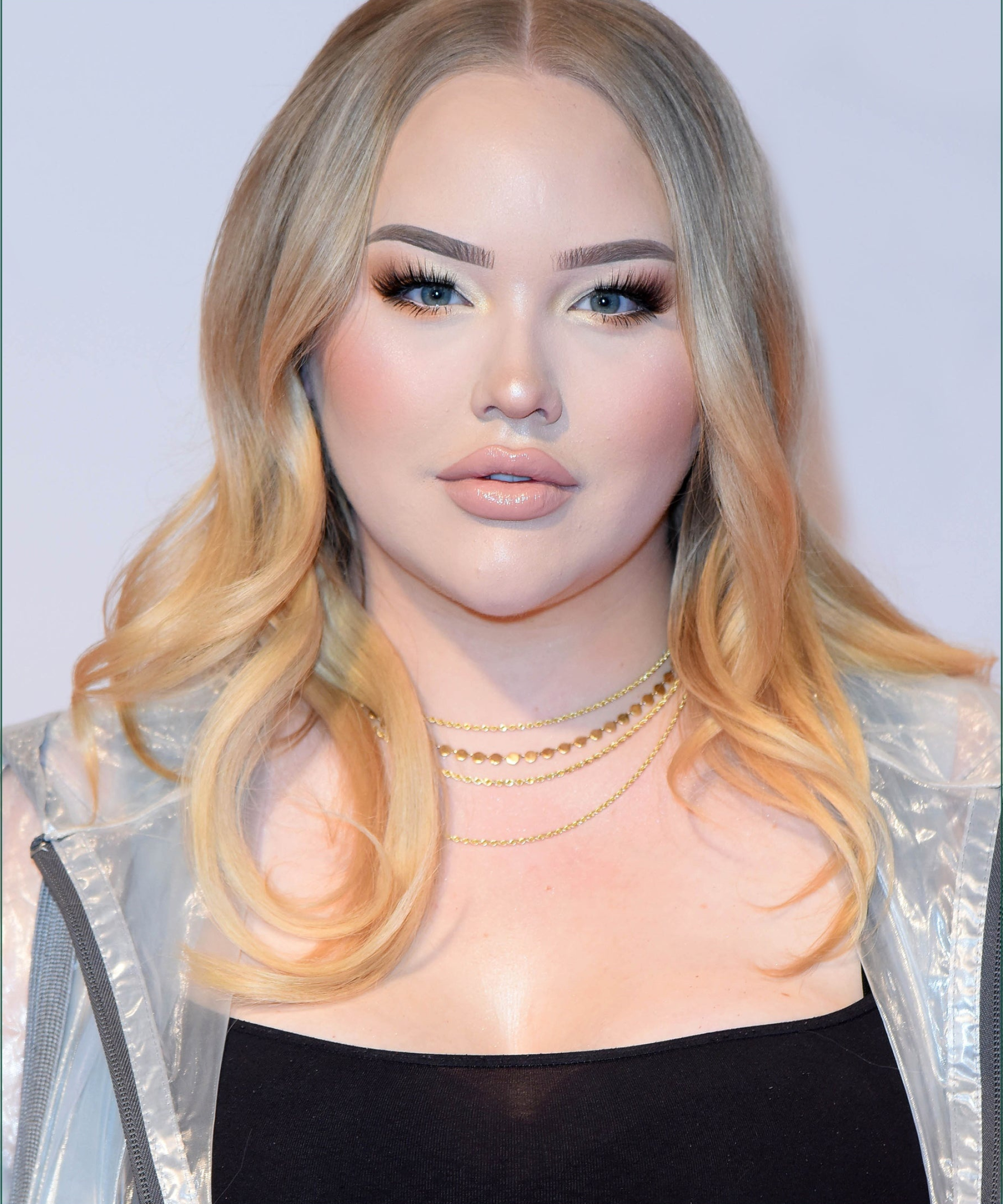 NikkieTutorials, Blackmailer identity, Video, 2000x2400 HD Phone