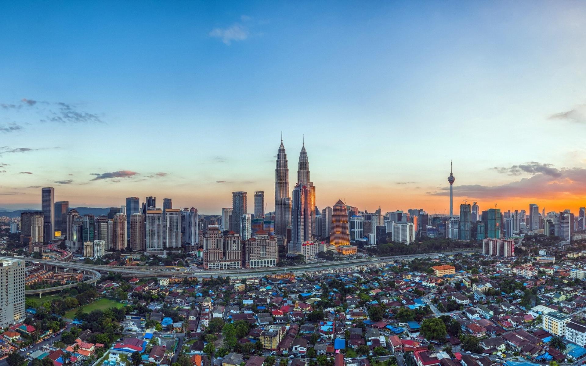 Petronas Twin Towers, 115 wallpapers, Towering wonder, Architectural splendor, 1920x1200 HD Desktop