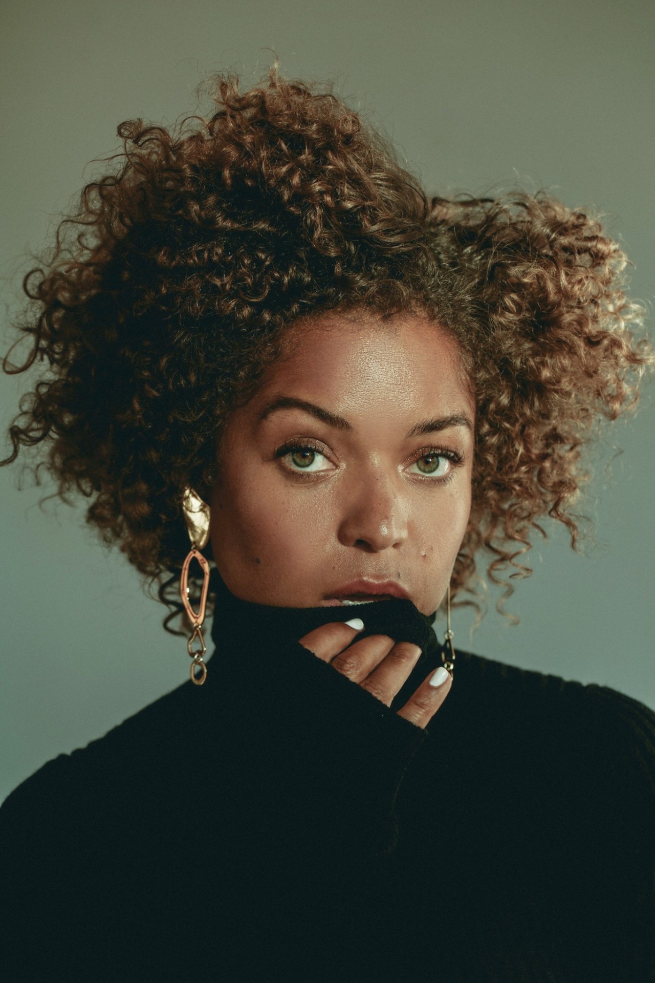 Antonia Thomas, Wonderland Magazine photoshoot, 1280x1920 HD Phone
