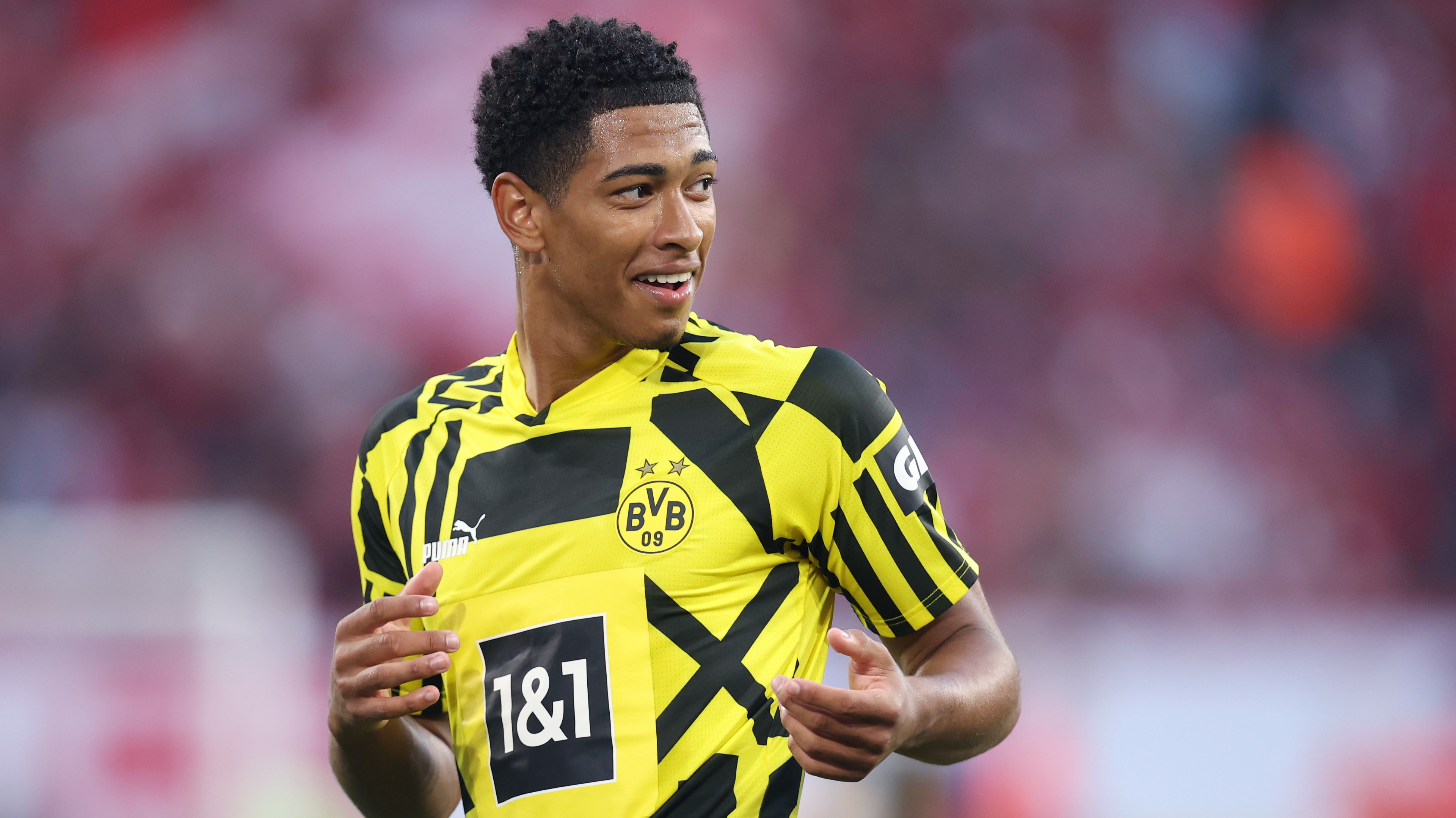 Jude Bellingham, Borussia Dortmund kit, BVB crest, 4K Desktop wallpaper