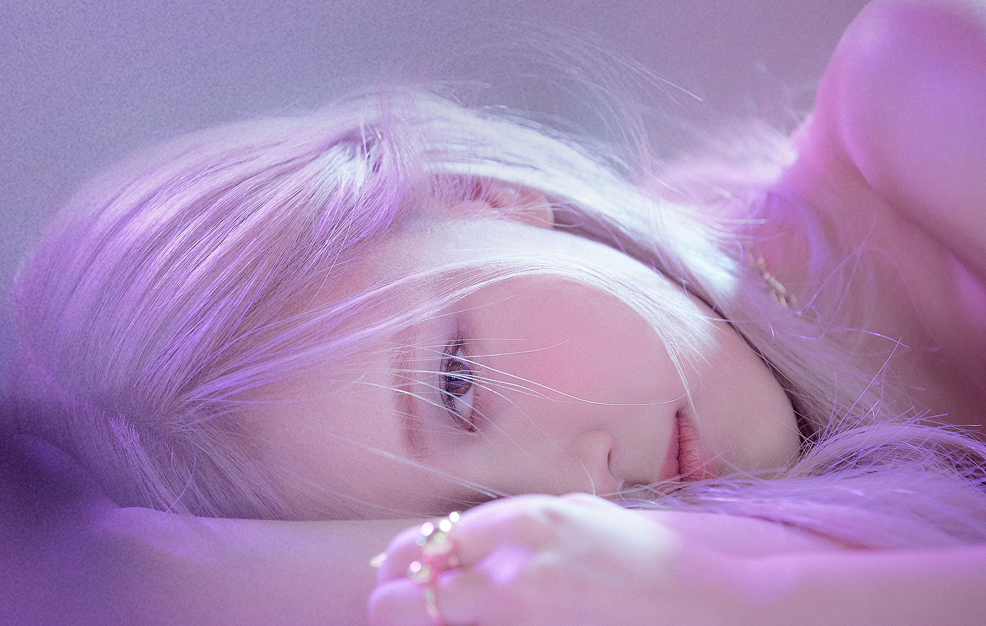 Rose, Singer, Back to basics, Captivating solo debut, 2000x1270 HD Desktop