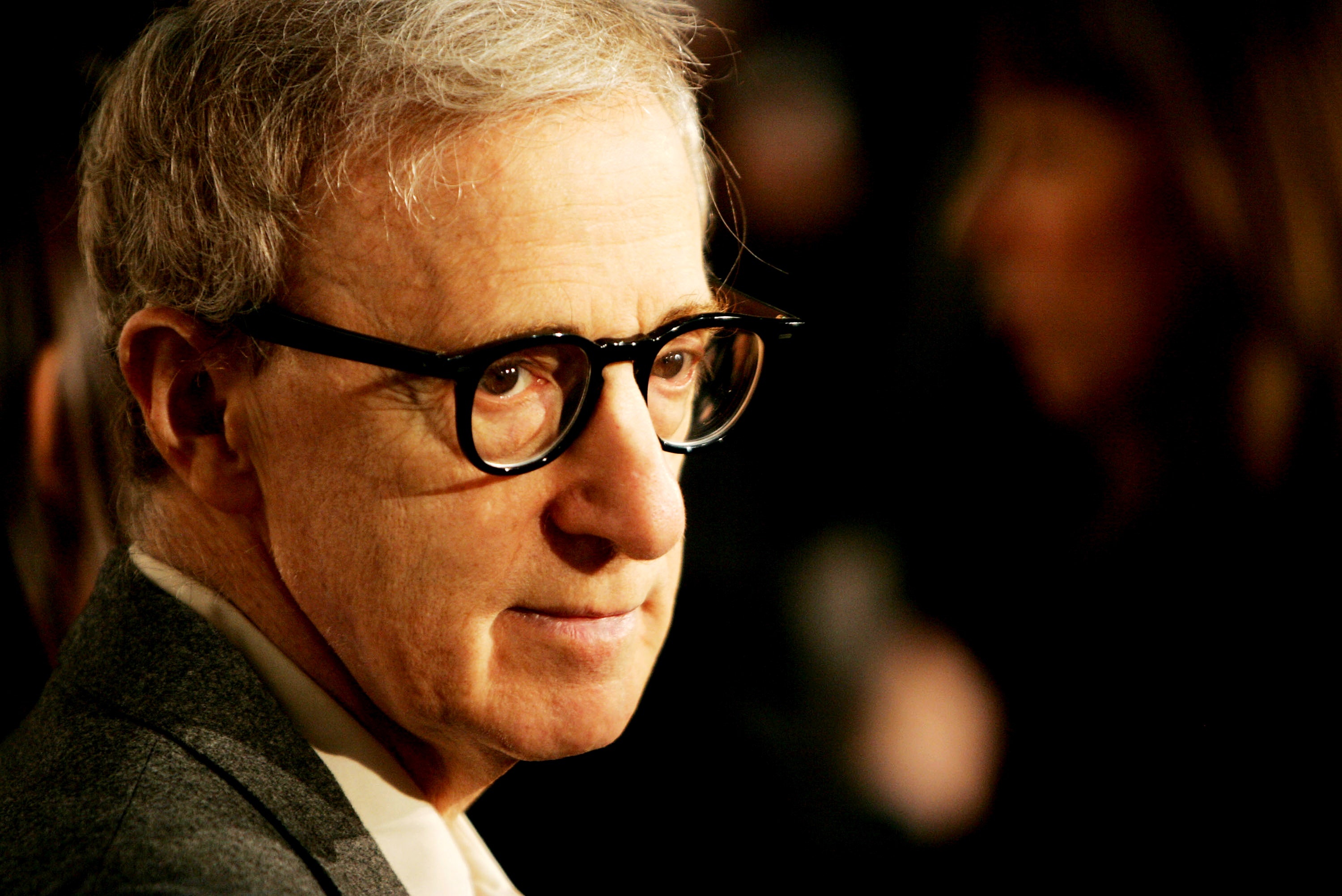Woody Allen, Hollywood criticism, Memoir release, Shadows and fog, 3000x2010 HD Desktop