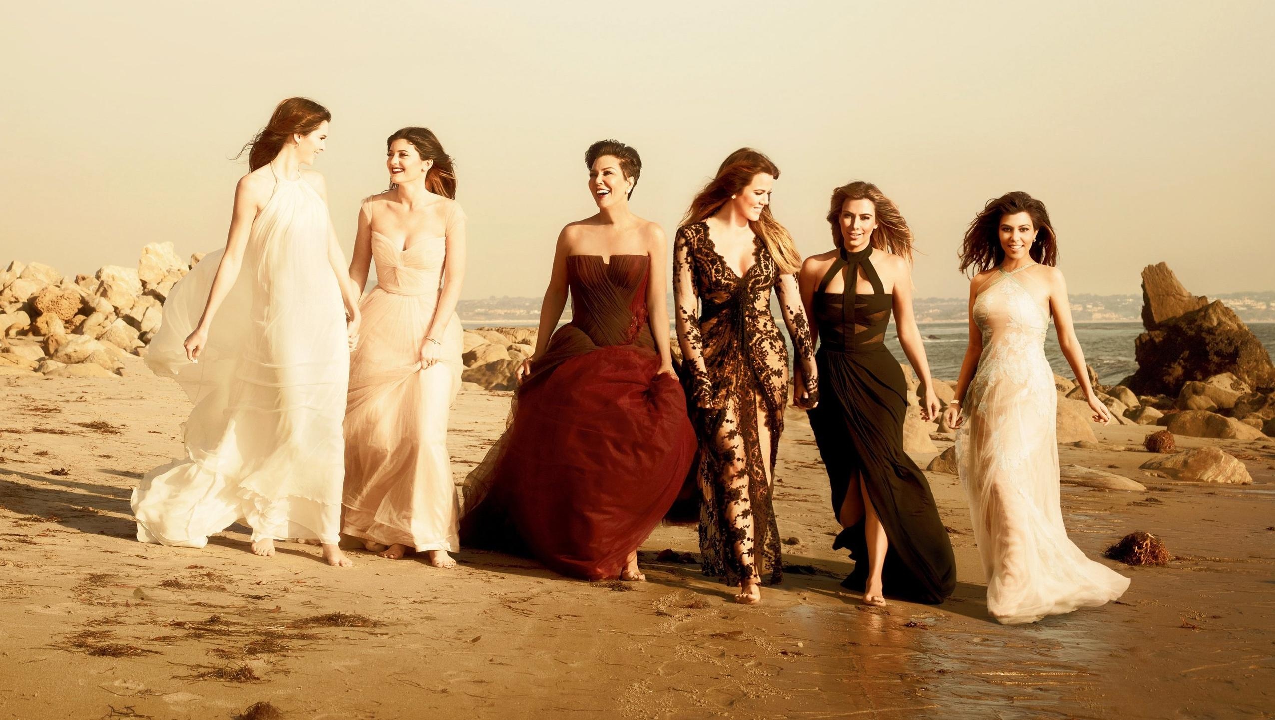 Kardashian Family, Top free wallpapers, 2560x1450 HD Desktop
