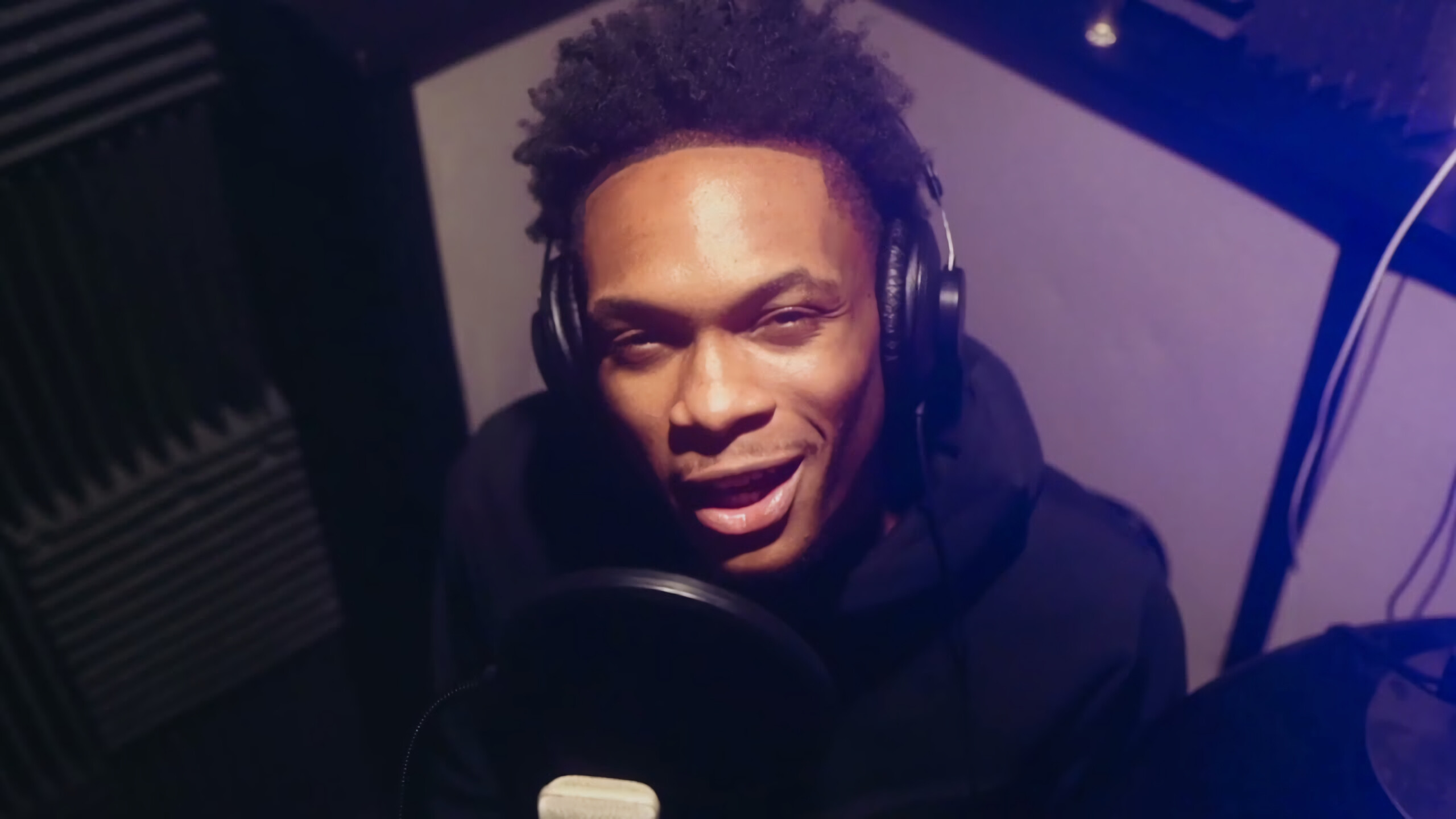 Lil Eazzyy, Rising star, Catchy beats, Captivating lyrics, 2560x1440 HD Desktop