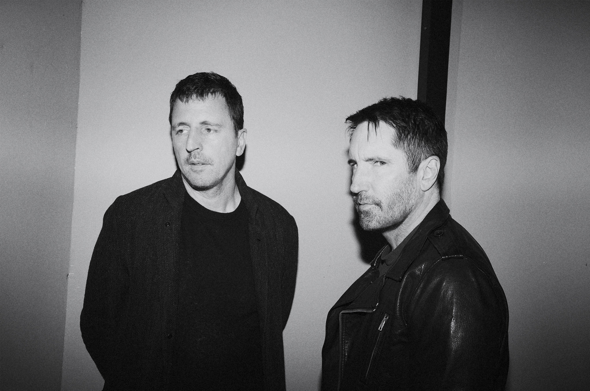 Trent Reznor, Dark sounds, Ken Burns Vietnam War, 2050x1360 HD Desktop