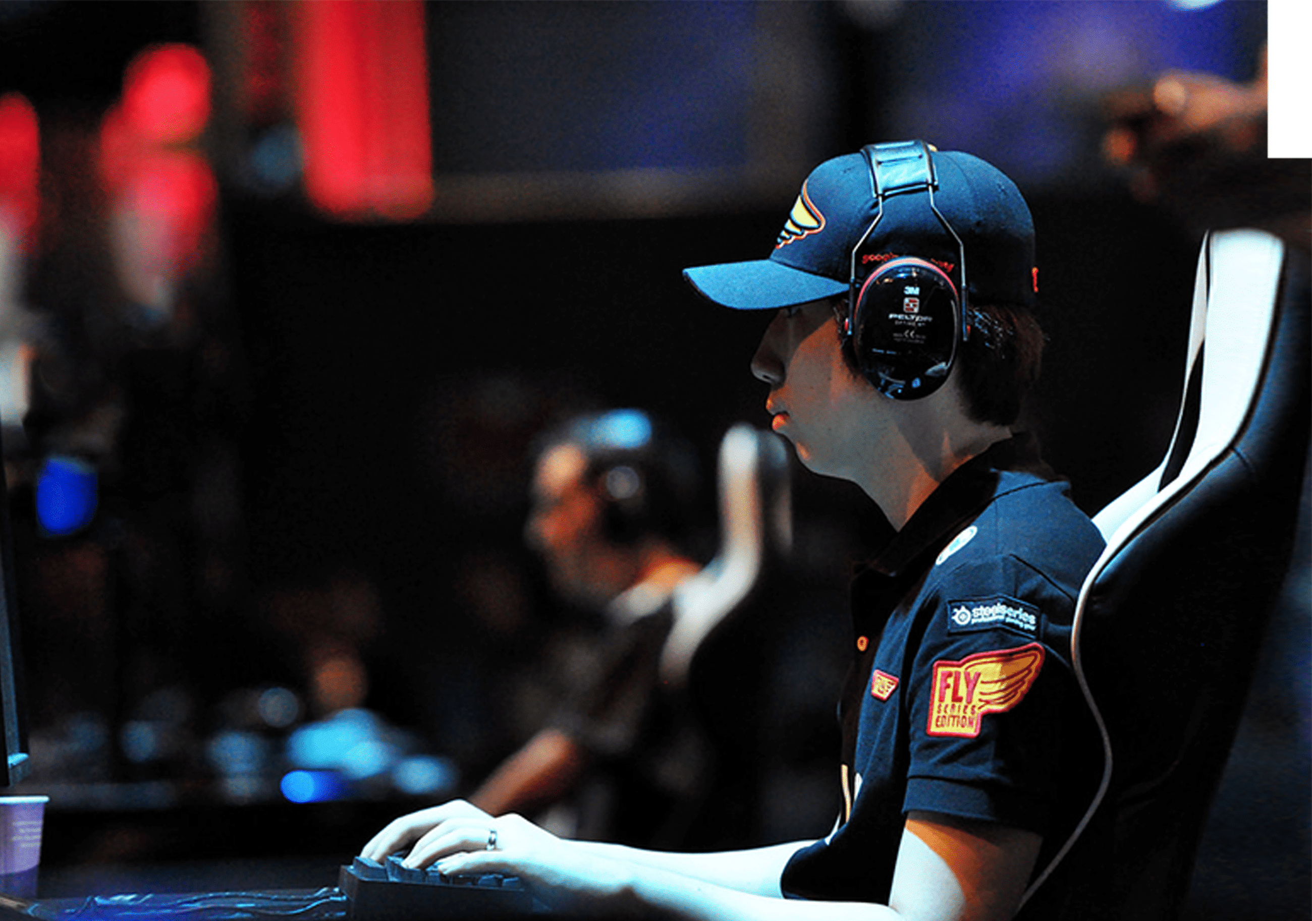 Pro gamer success, Making a living, Easy steps, Gaming career, 2600x1830 HD Desktop