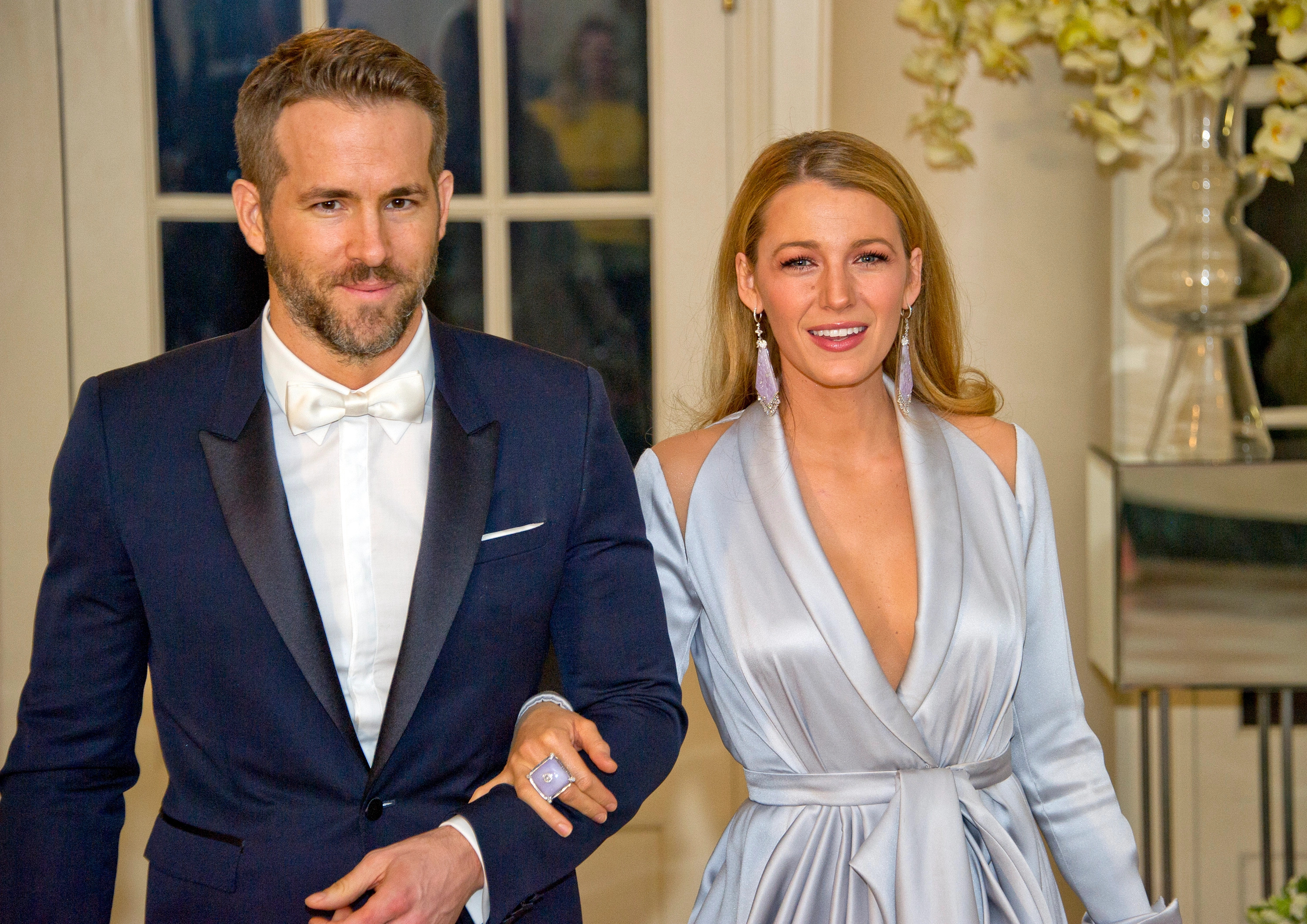 Blake Lively, responds, Ryan Reynolds, birthday wish, 3000x2130 HD Desktop