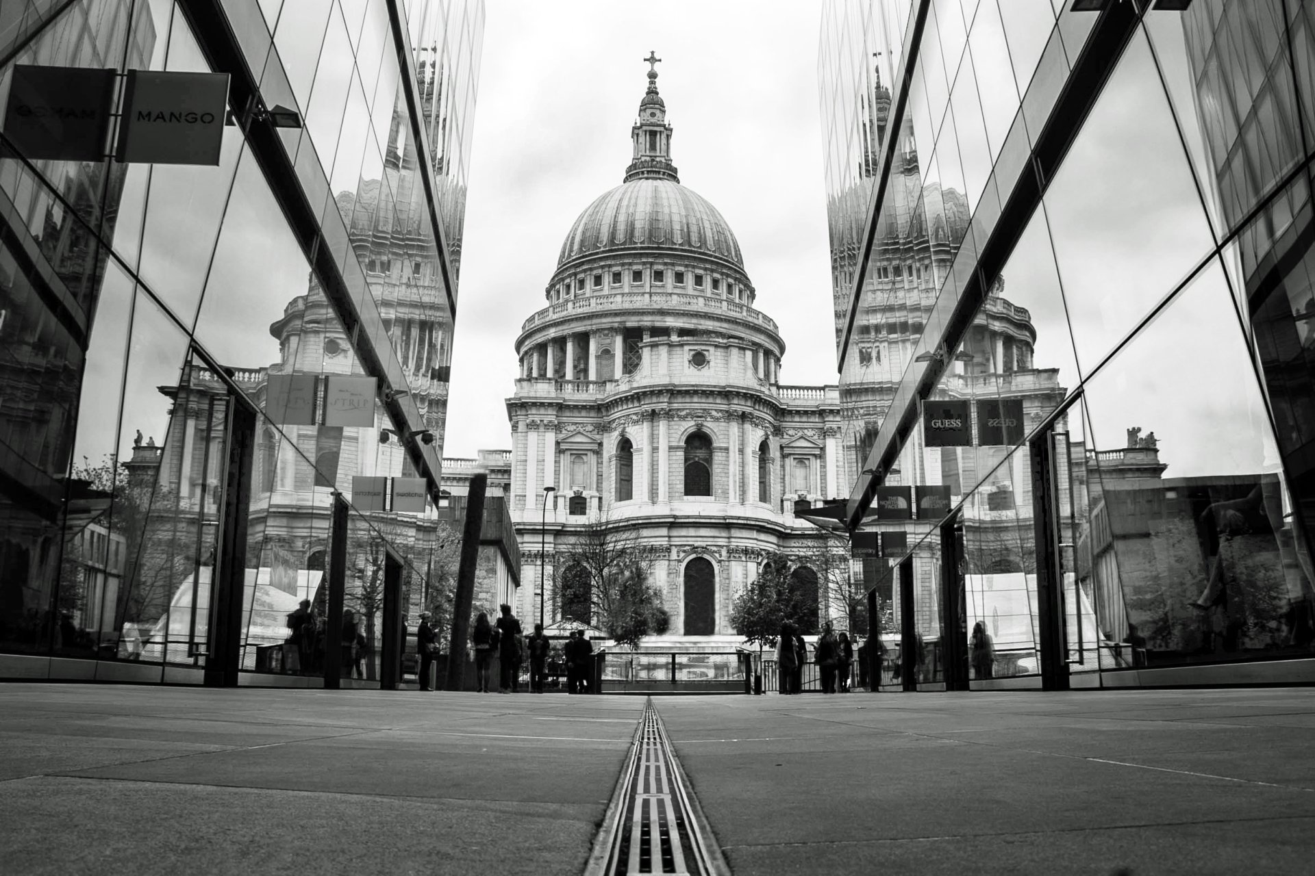 St. Paul's Cathedral, Desktop wallpapers, Breathtaking imagery, Iconic landmark, 1920x1280 HD Desktop