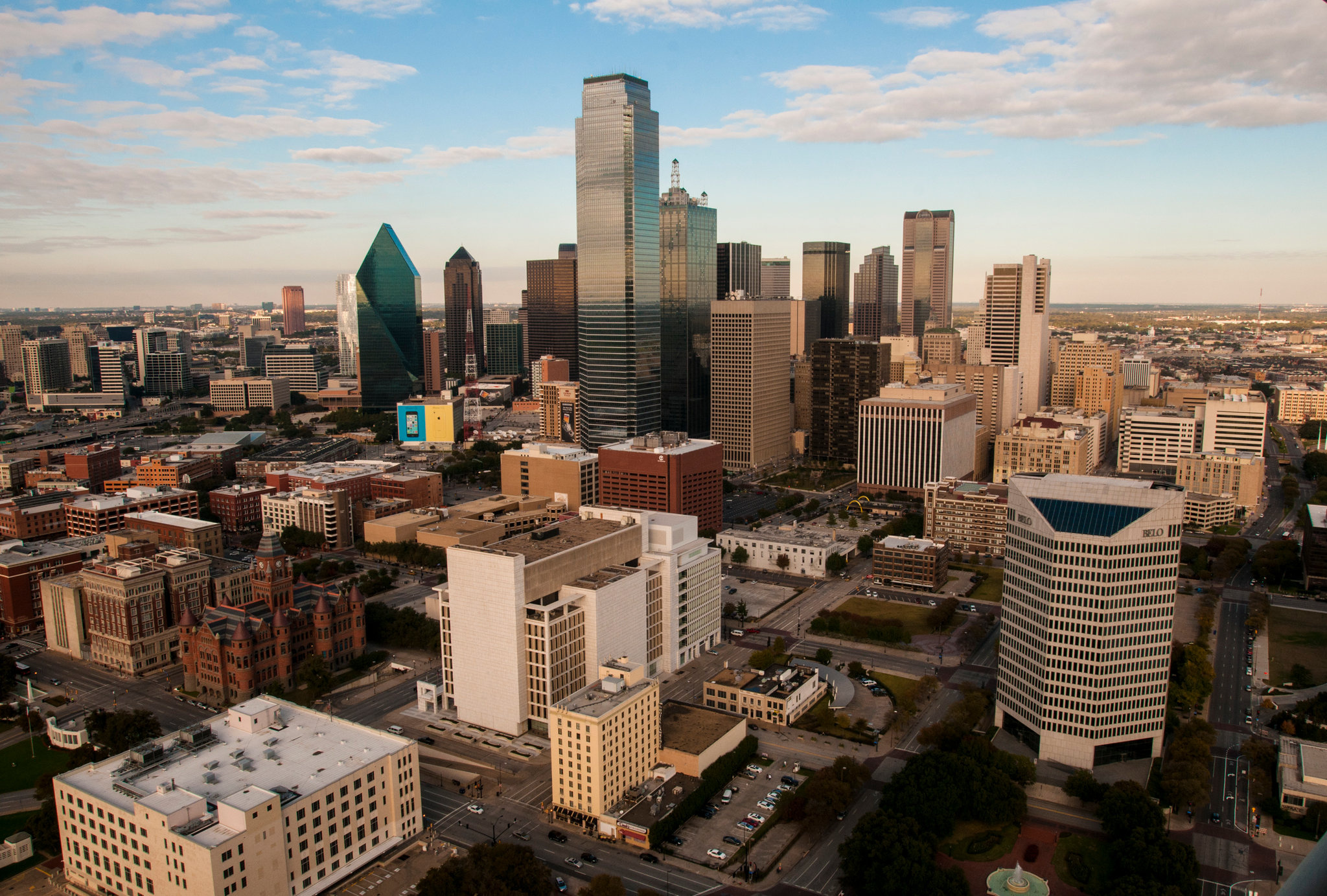 Dallas Skyline, Hacking attack, Emergency sirens, City security, 2050x1390 HD Desktop