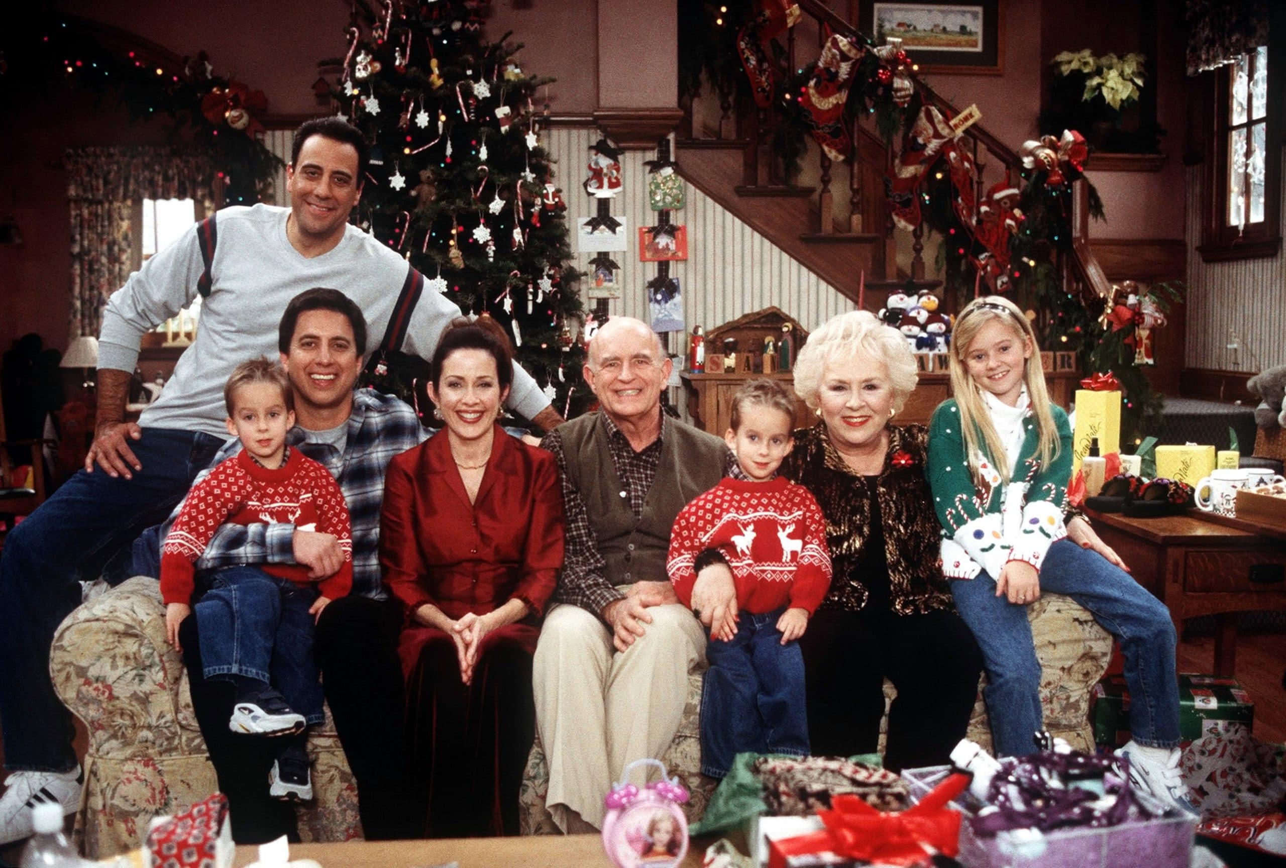 Everybody Loves Raymond, TV show classic, Patricia Heaton's legacy, Enduring sitcom, 2560x1730 HD Desktop