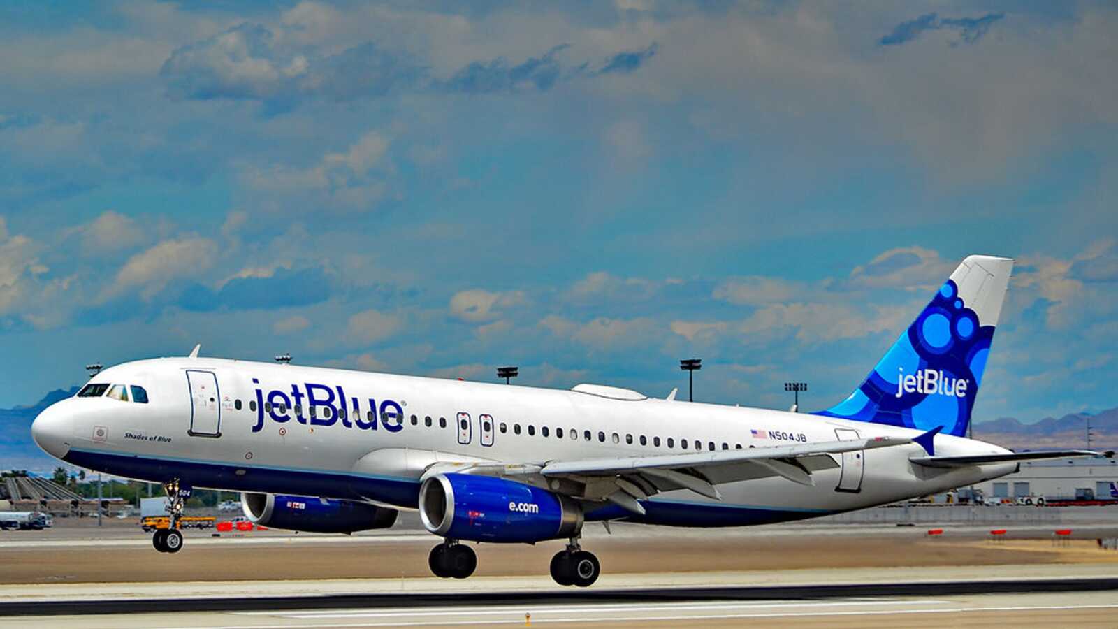JetBlue Airways Wallpapers (42 images) - WallpaperCat