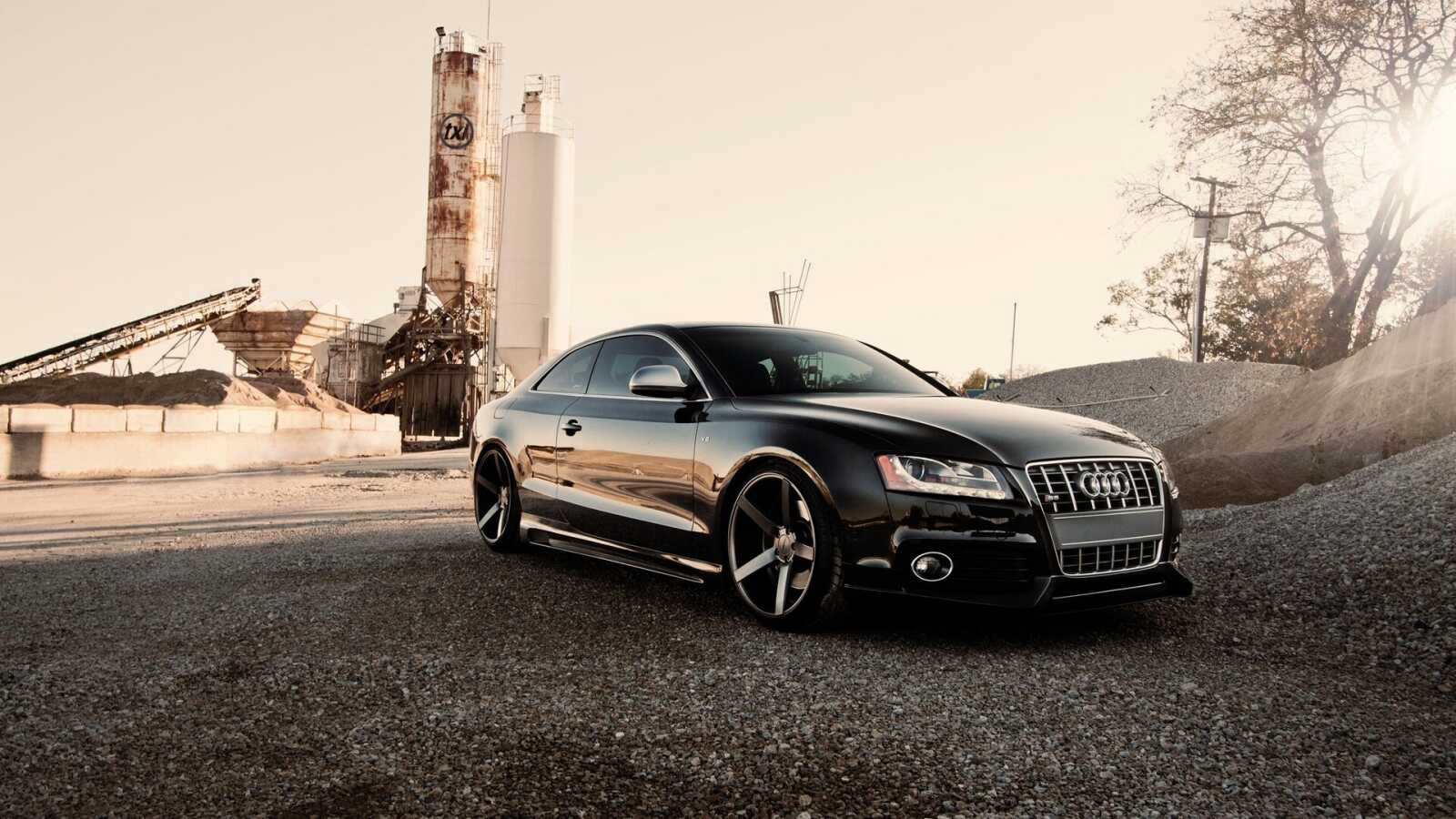 Black Audi S5 Coupe