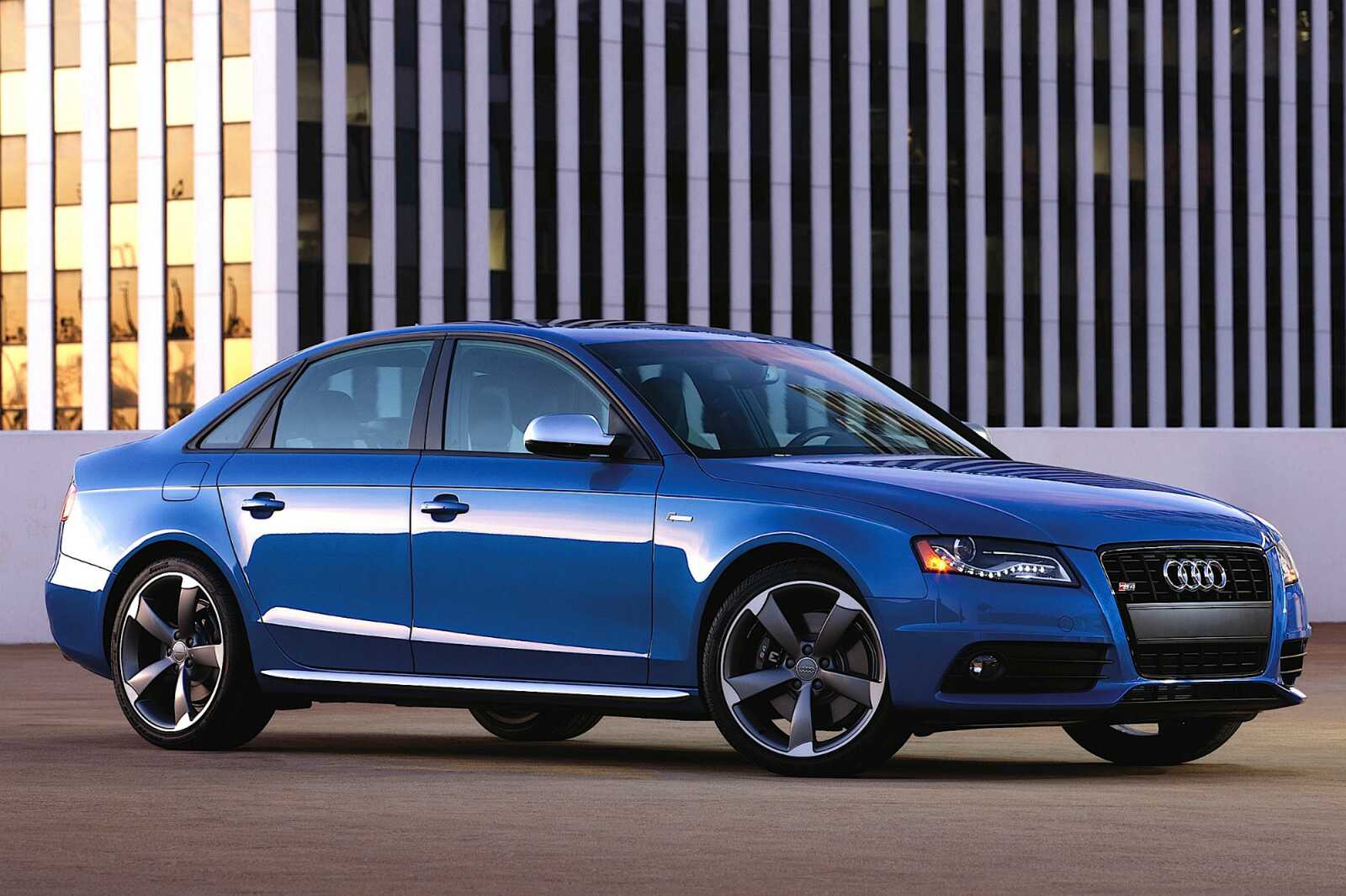 Audi S4 Wallpapers (39 images) - WallpaperCat