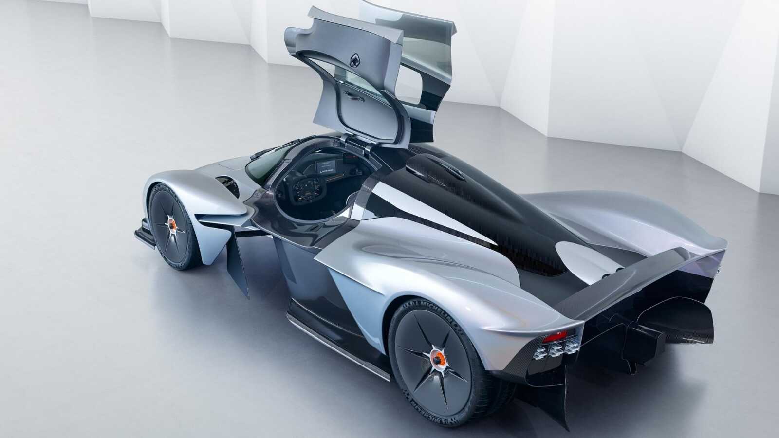 Aston Martin Valkyrie Wallpapers (35 images) WallpaperCat — free download