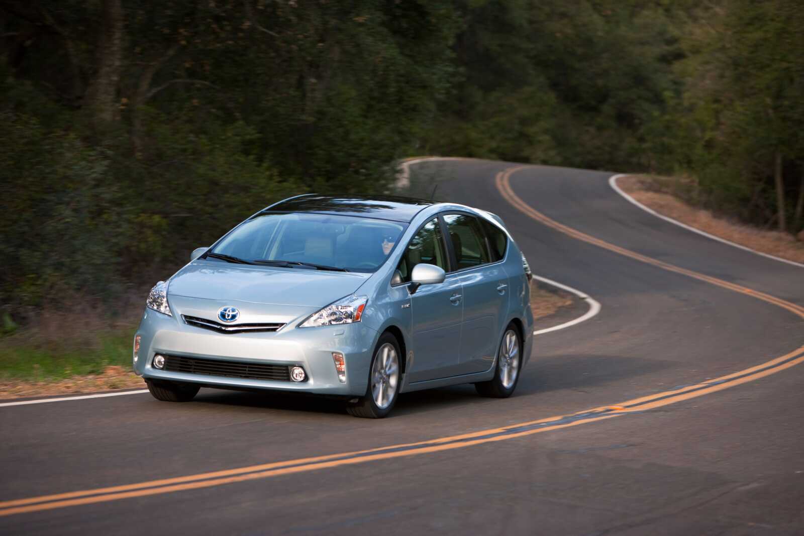 Toyota Prius Wallpapers (49 images) - WallpaperCat