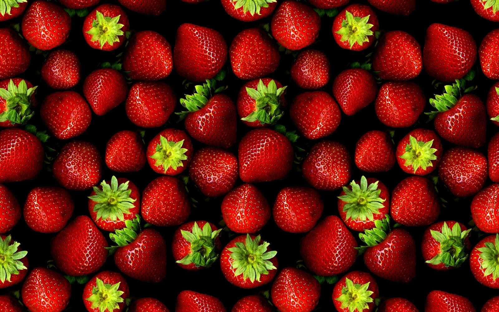Strawberries 4K Wallpapers Collection