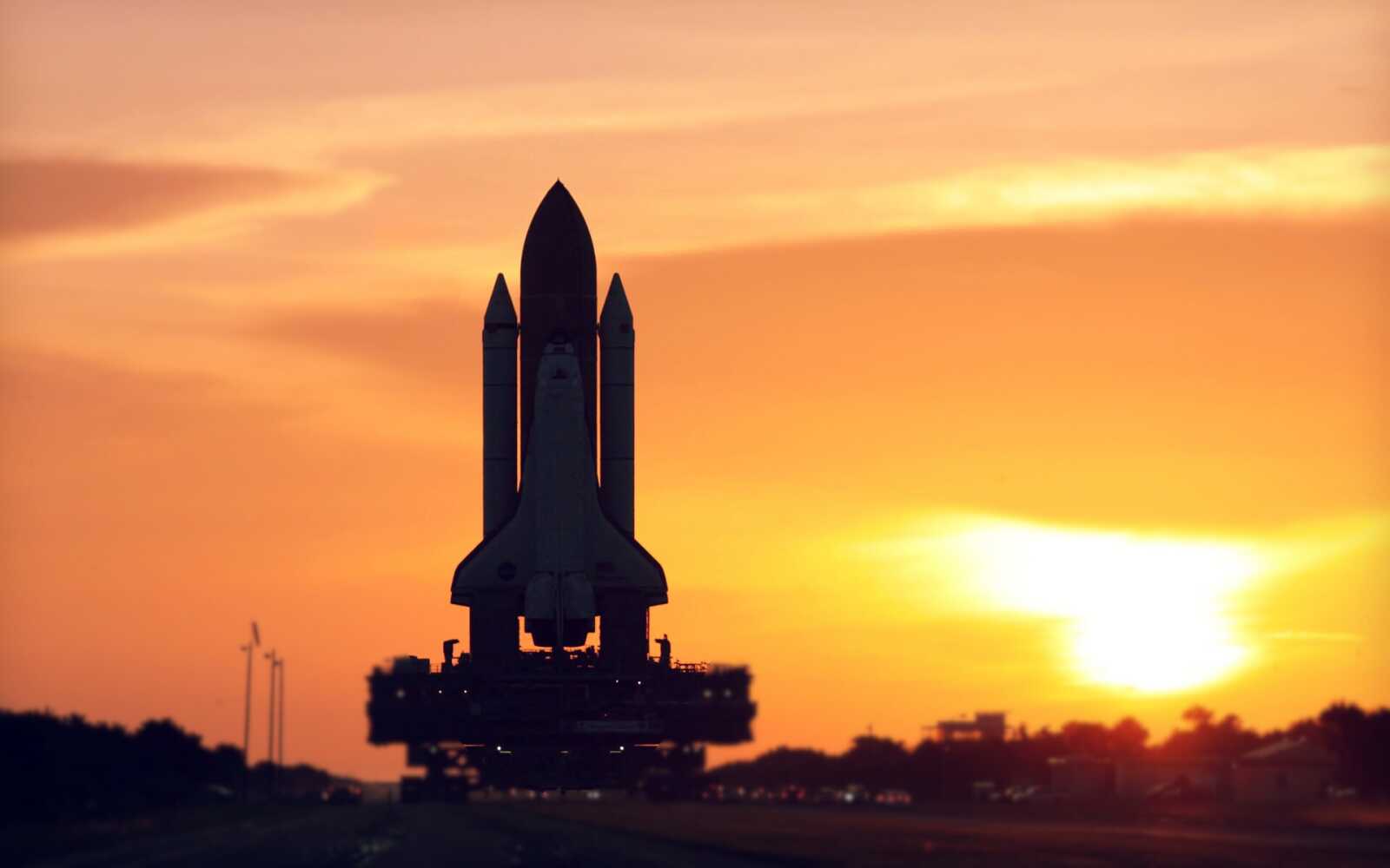 Shuttle Background Space Shuttle Wallpapers (32 images) - WallpaperCat