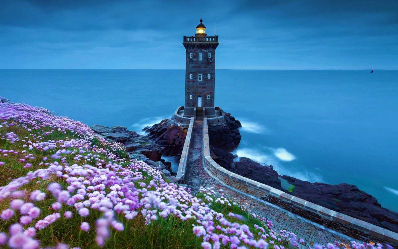 Lighthouse Wallpapers (152 images) - WallpaperCat