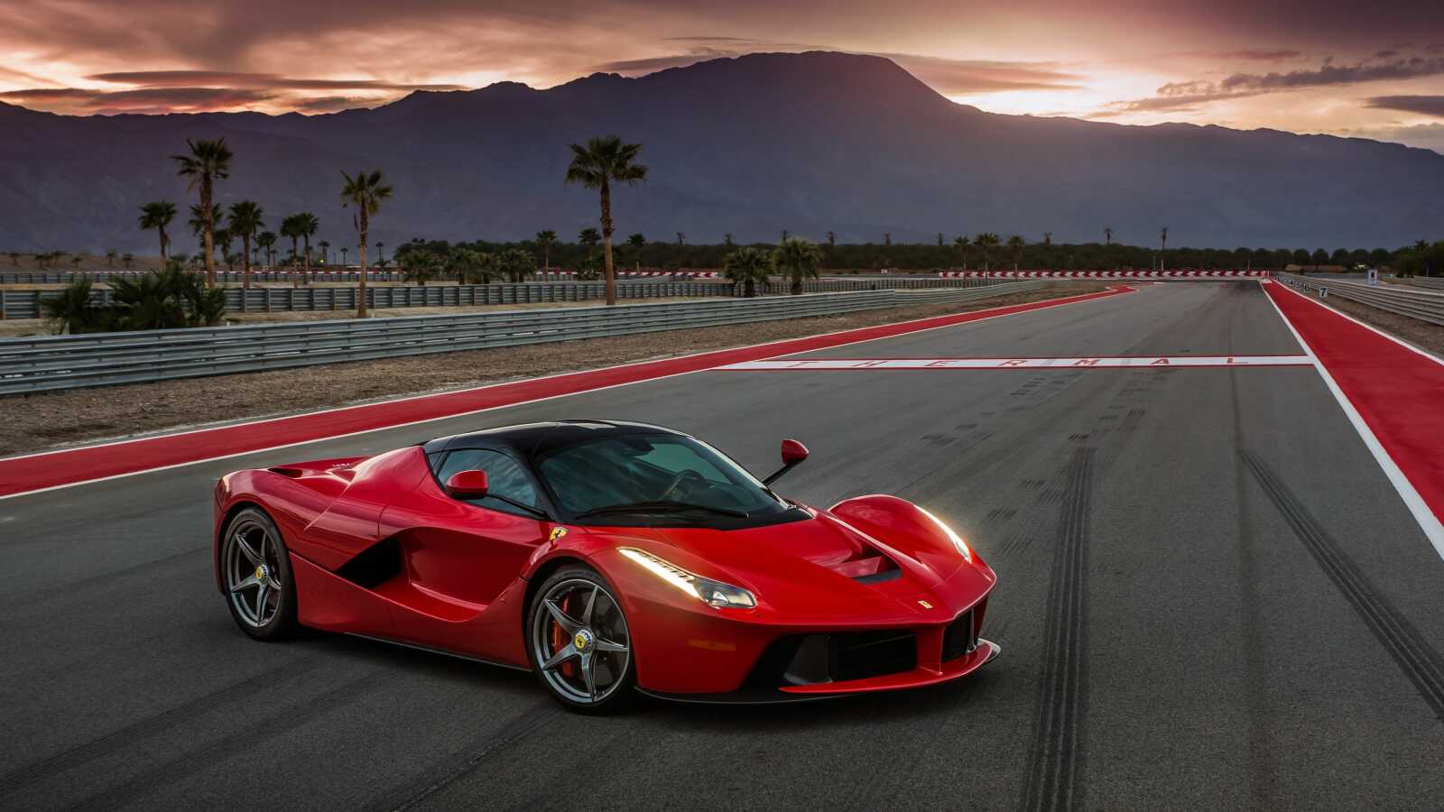 LaFerrari 4K Wallpapers Collection