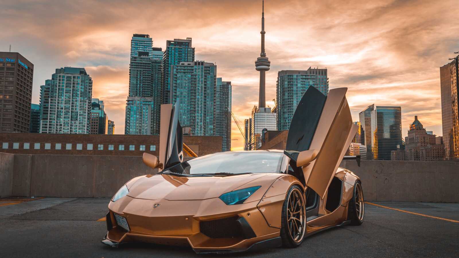 Gold Lamborghini 4K Wallpapers Collection