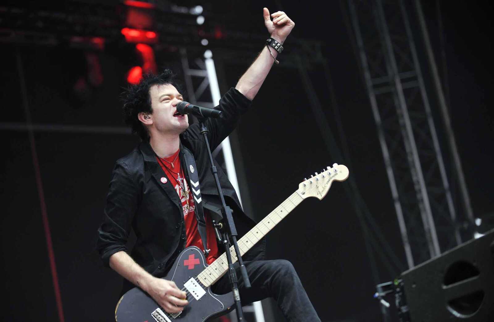 41 Rapper Wallpaper Sum 41 (Band) Wallpapers (19 images) - WallpaperCat