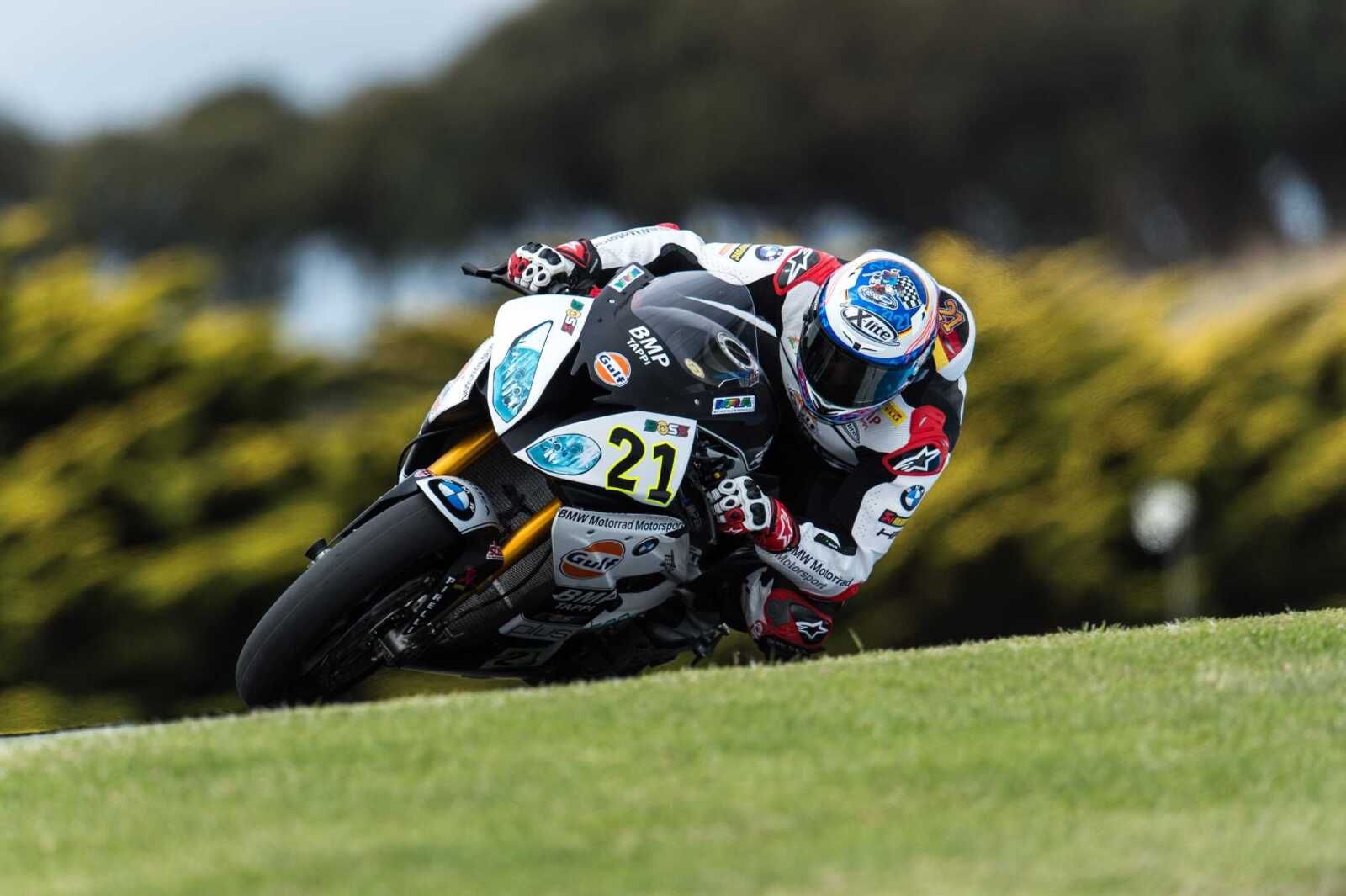 Motorcycle Racing Computer Background Motorcycle Racing Wallpapers (55 images) - WallpaperCat