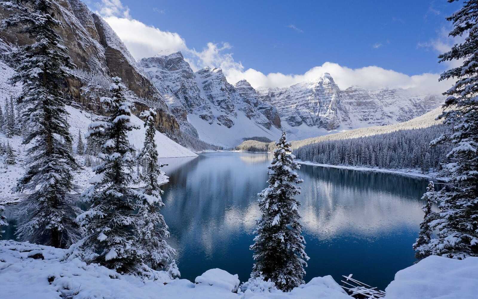 Moraine Lake Banff
