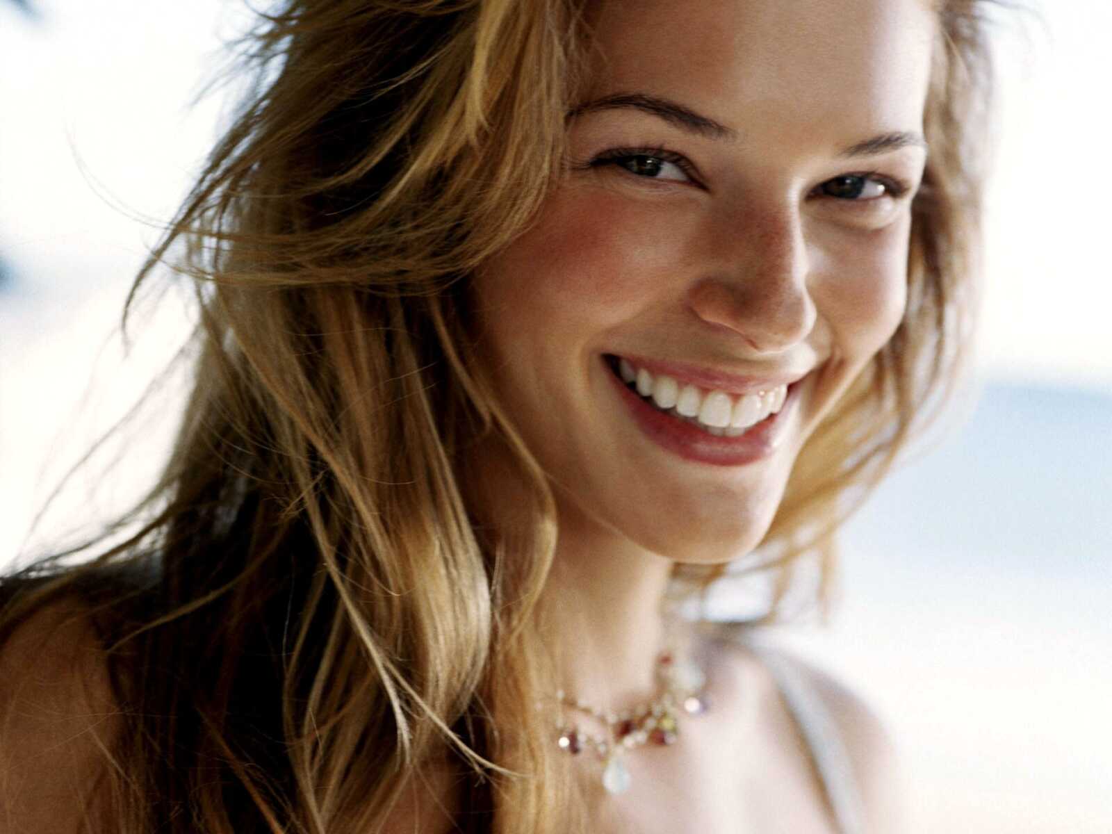 Amanda Righetti Wallpapers (40 images) - WallpaperCat