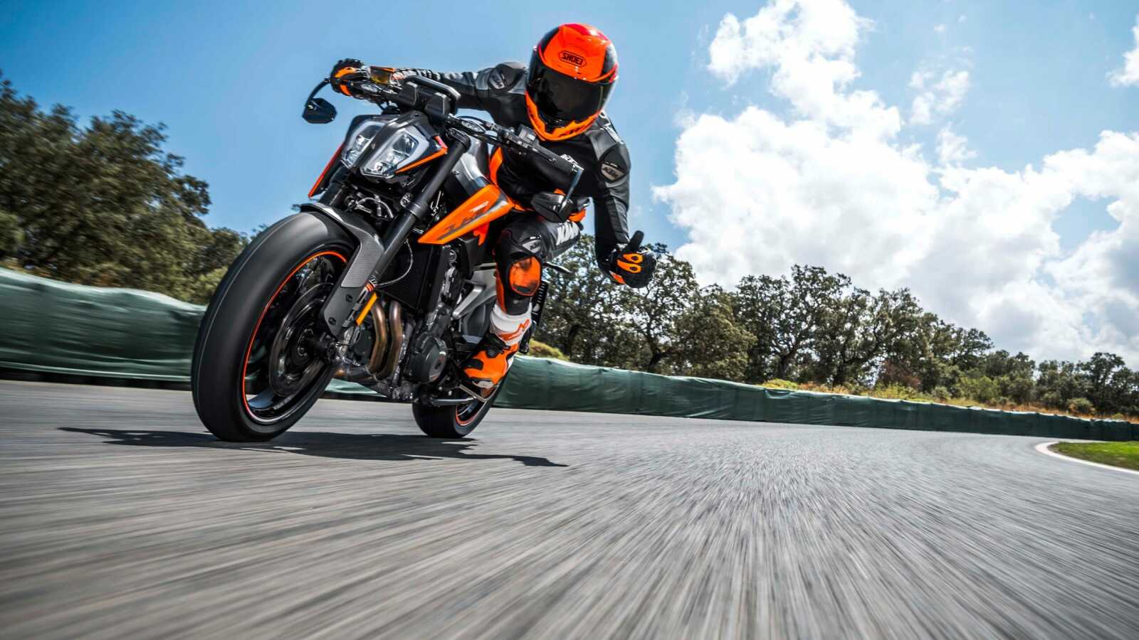 KTM Duke Bike 4K Wallpapers Collection