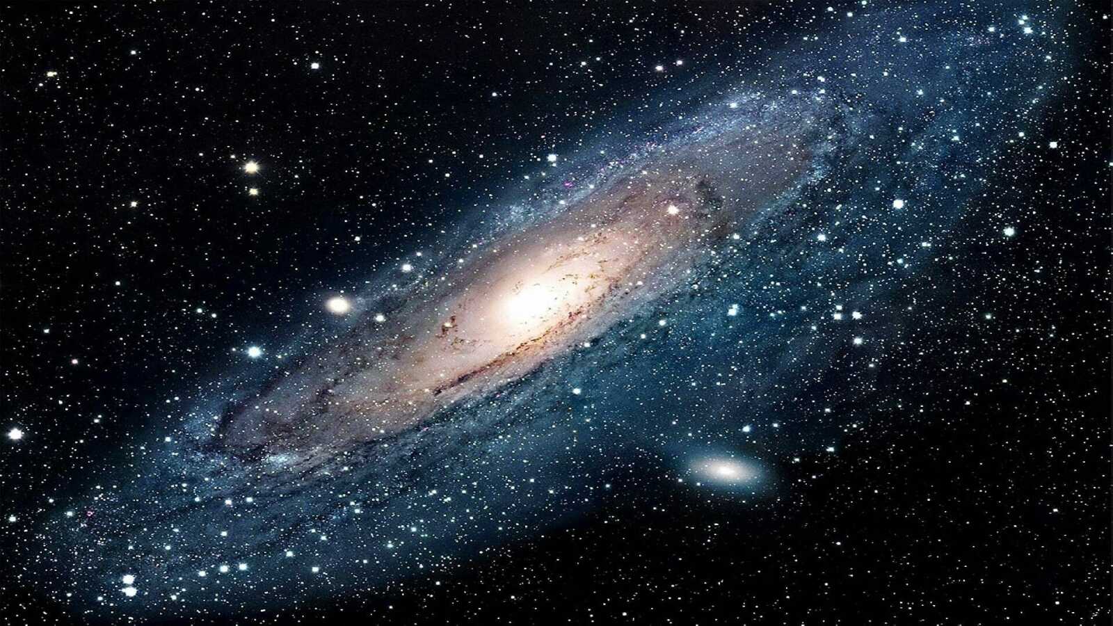 Southern Ring Nebula 4K Wallpapers Collection