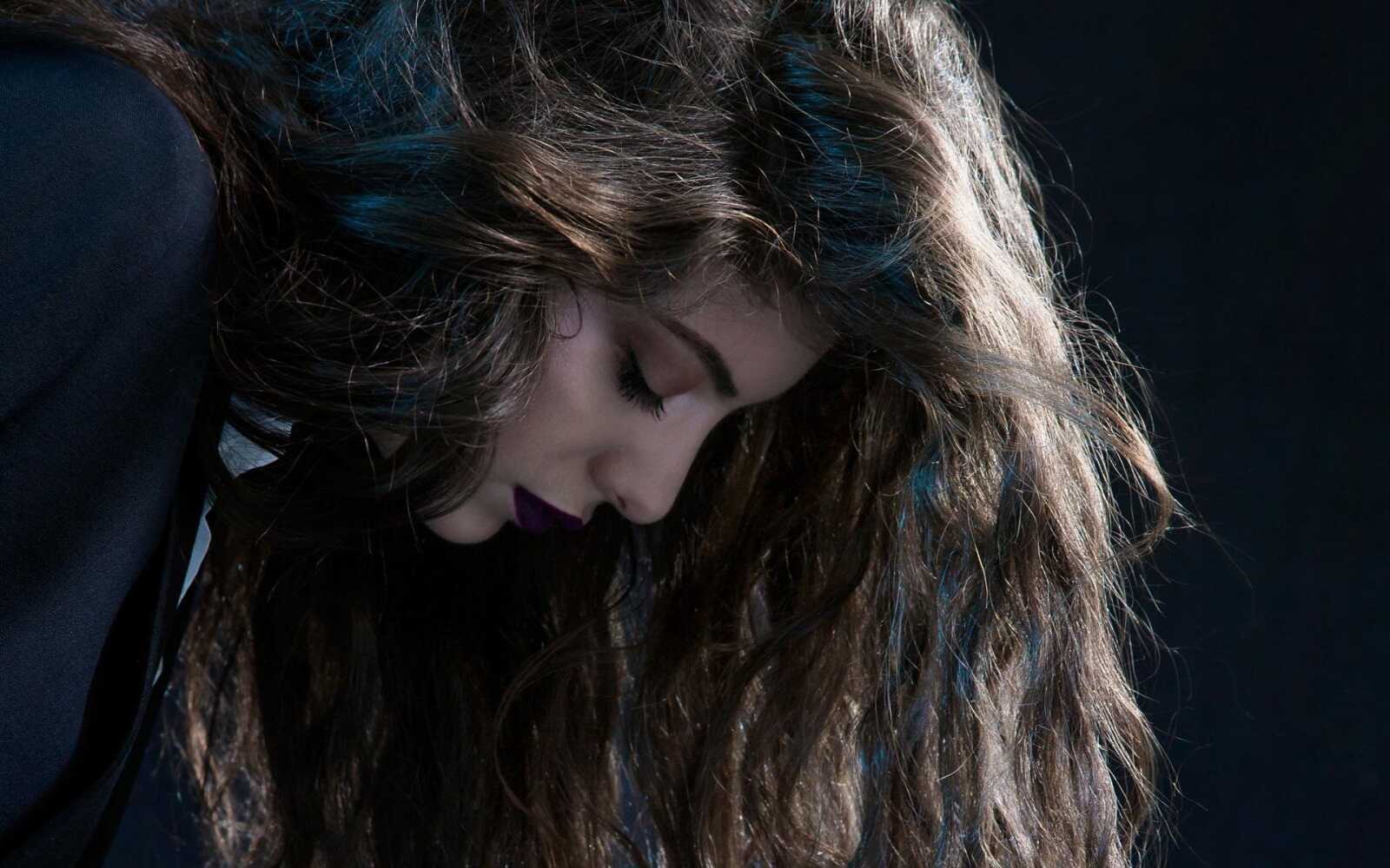 Lorde Wallpapers (43 images) - WallpaperCat