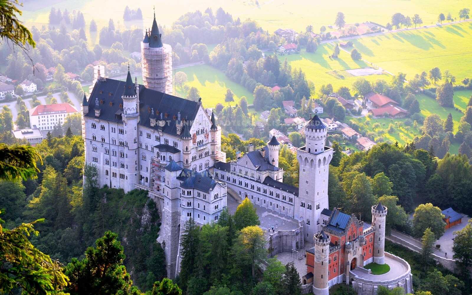 Desktop Hd Neuschwanstein Castle - Neuschw...