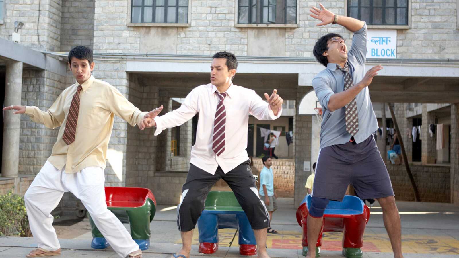 3 Idiots Wallpapers 16 Images WallpaperCat 3-idiots-wallpapers-16-images-wallpapercat