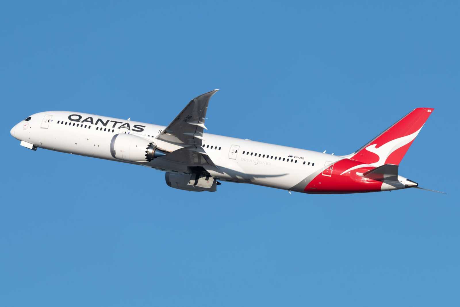 Dynamic Qantas Launches Largest Sale In Five Years Landscape Art Dynamic Qantas Launches Largest Sale In Five Years Landscape Art