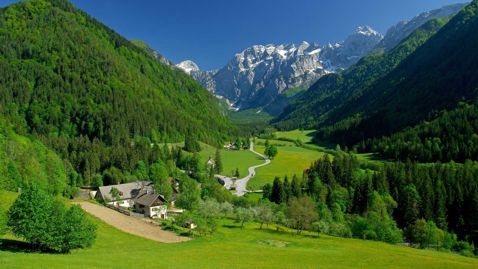 Village Wallpapers (75 images) - WallpaperCat