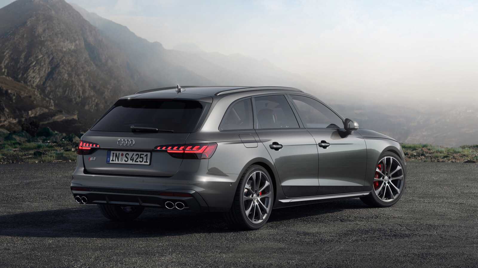 Audi S4 Wallpapers (39 images) - WallpaperCat