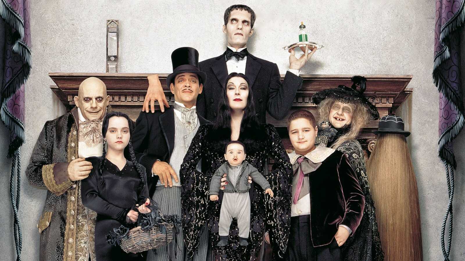 The Addams Family (Movie) Wallpapers (28 images) - WallpaperCat