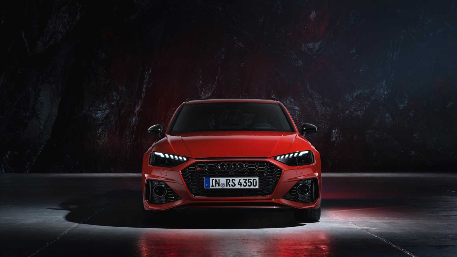 Red Audi Rs4 Avant