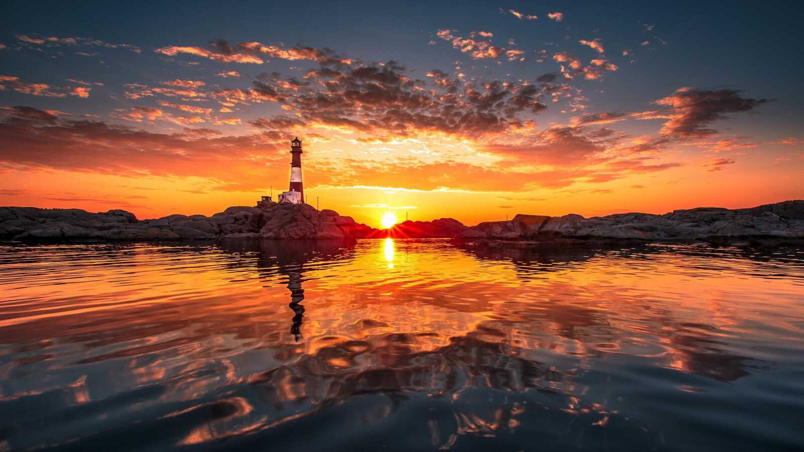 Lighthouse Wallpapers (152 images) - WallpaperCat
