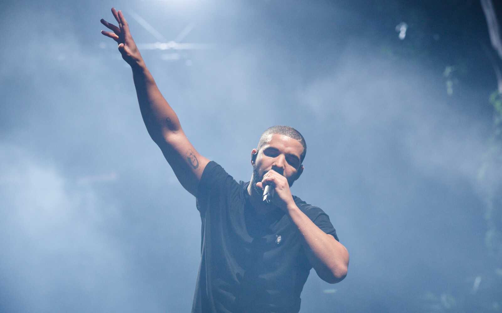 Drake Wallpapers (57 images) - WallpaperCat